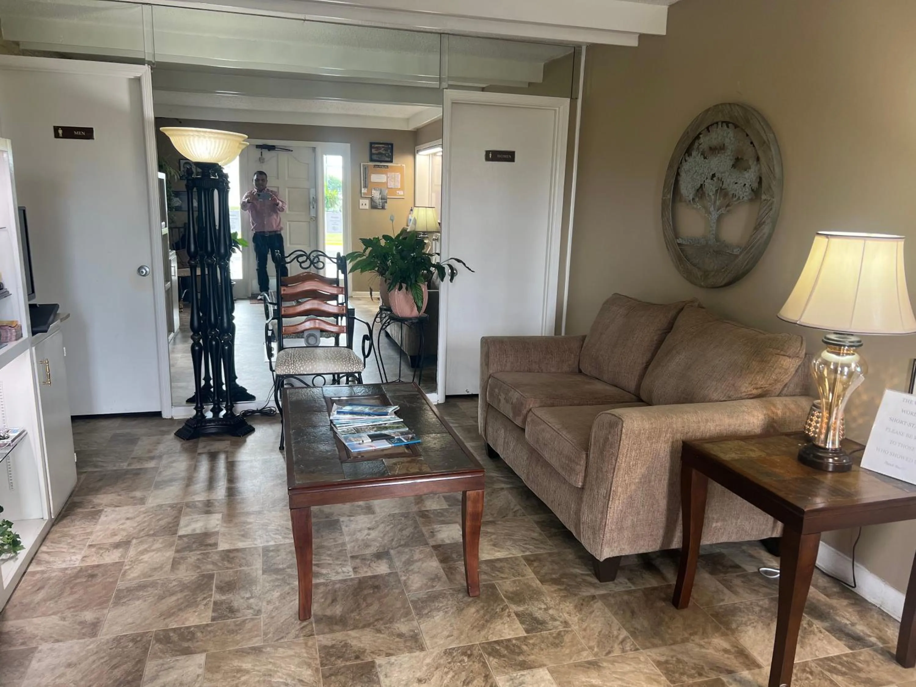 Seating area in Towne inn