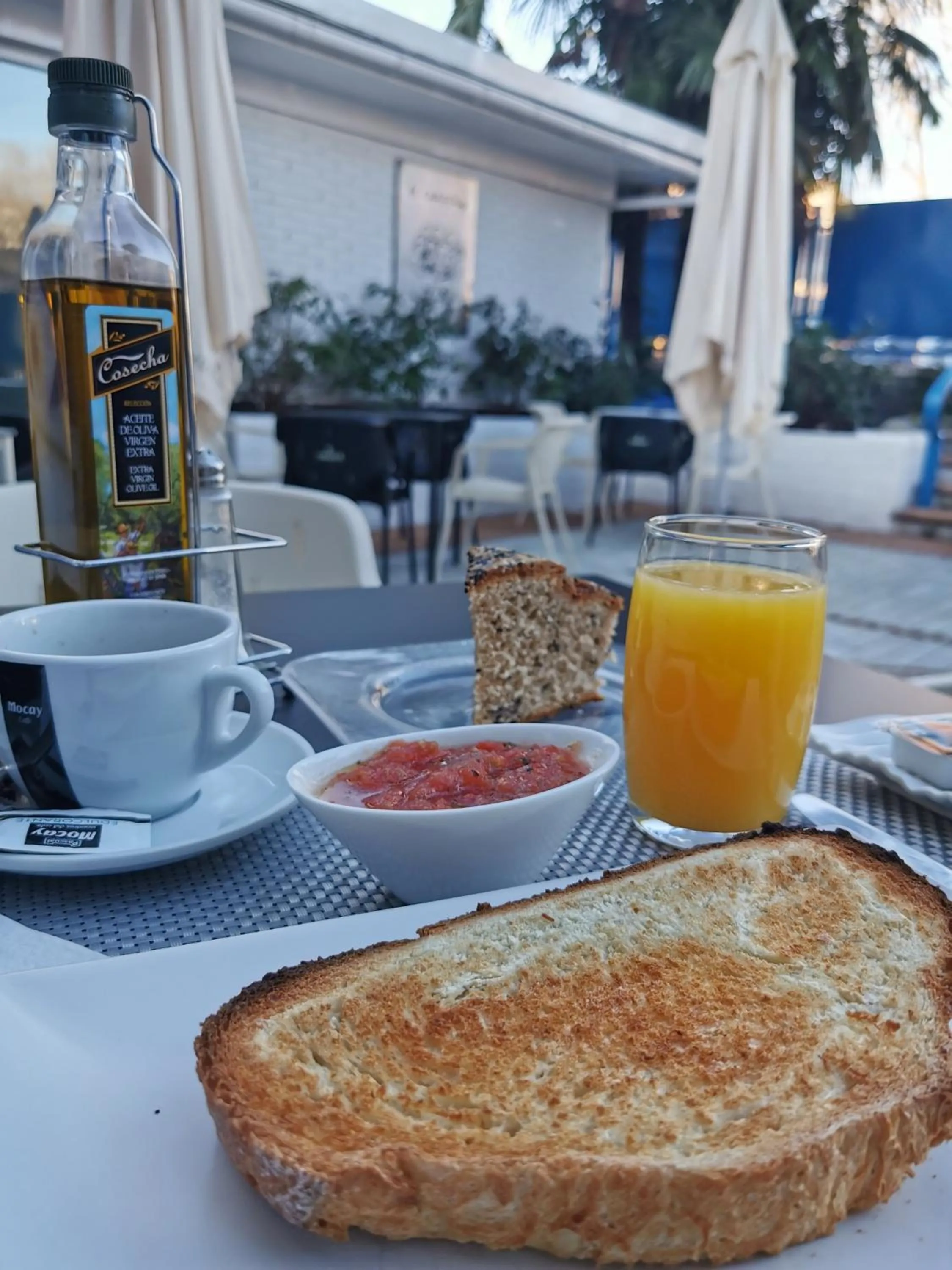 Restaurant/places to eat in La Posada de El Chaflán