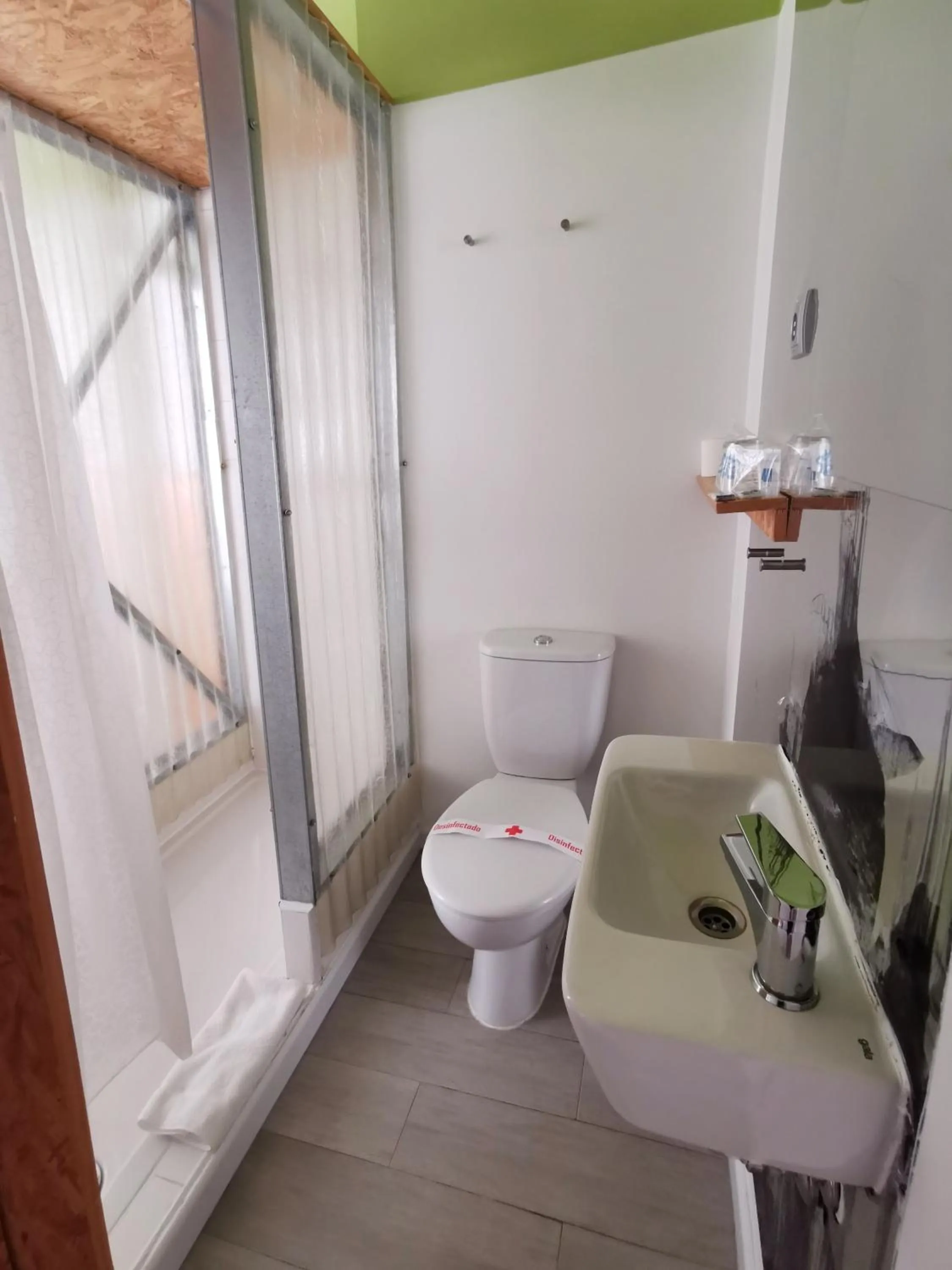 Toilet in La Posada de El Chaflán