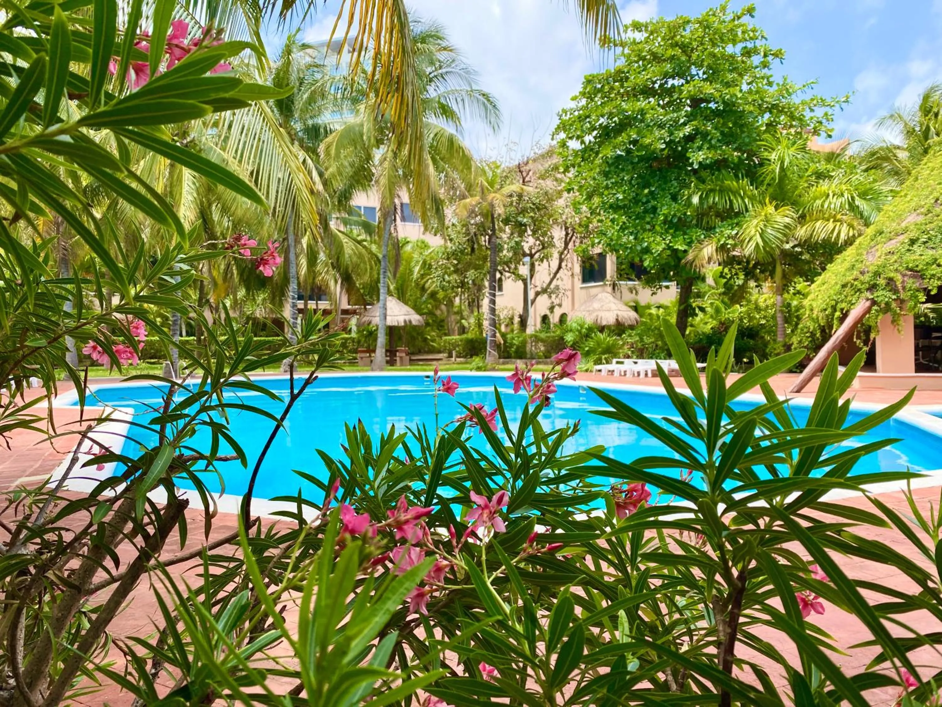 Swimming pool in Villas Tropical By Andiani