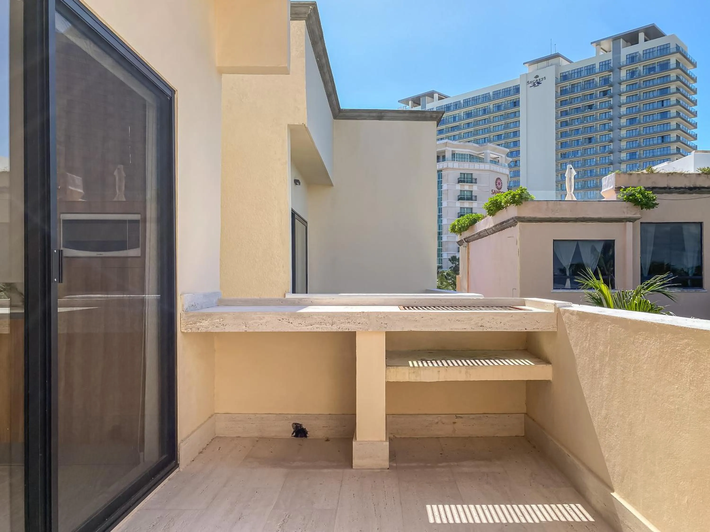 Balcony/Terrace in Villas Tropical By Andiani