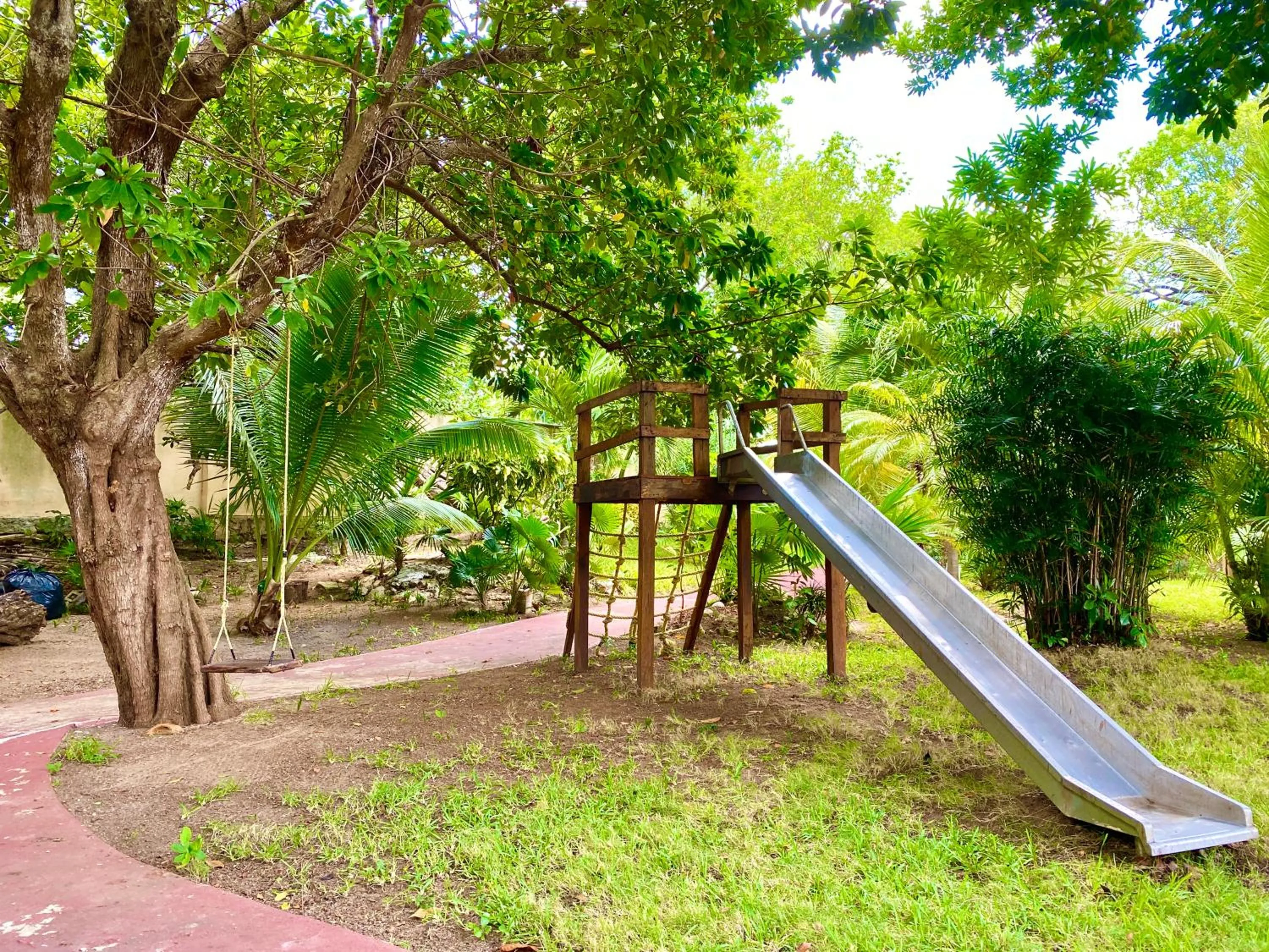 Garden in Villas Tropical By Andiani