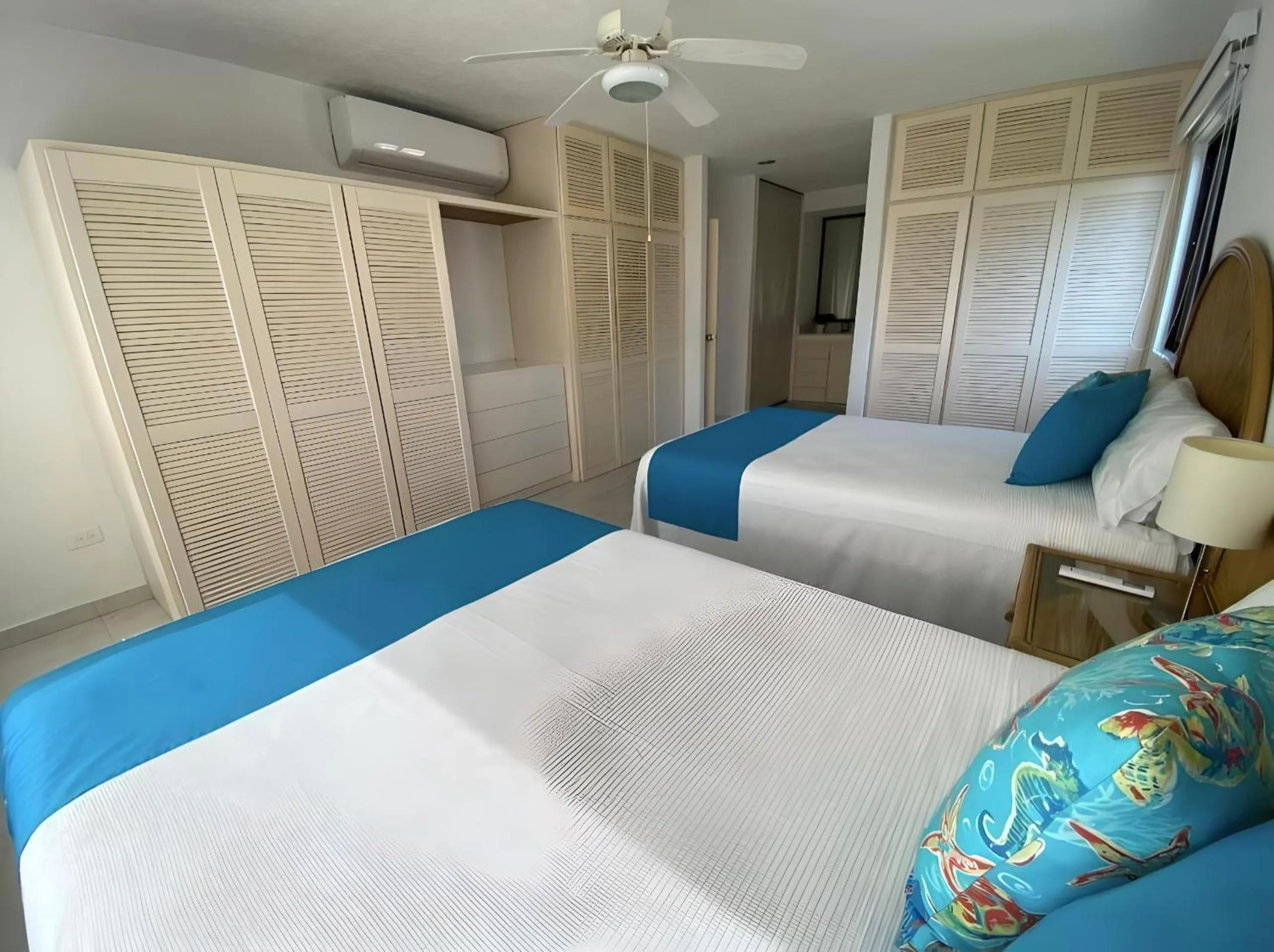 Bed in Villas Tropical By Andiani