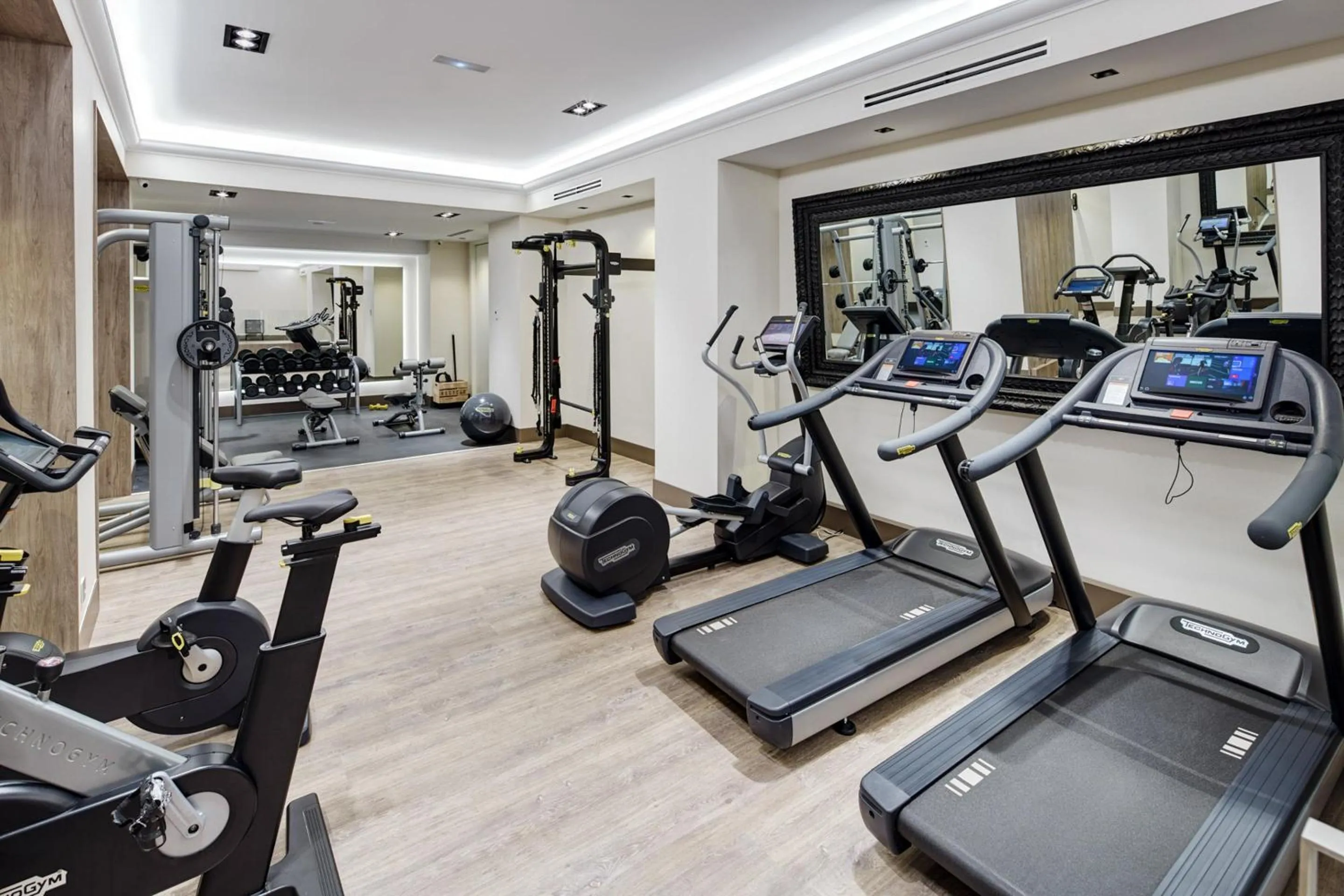 Fitness centre/facilities in Sercotel Gran Hotel Conde Duque