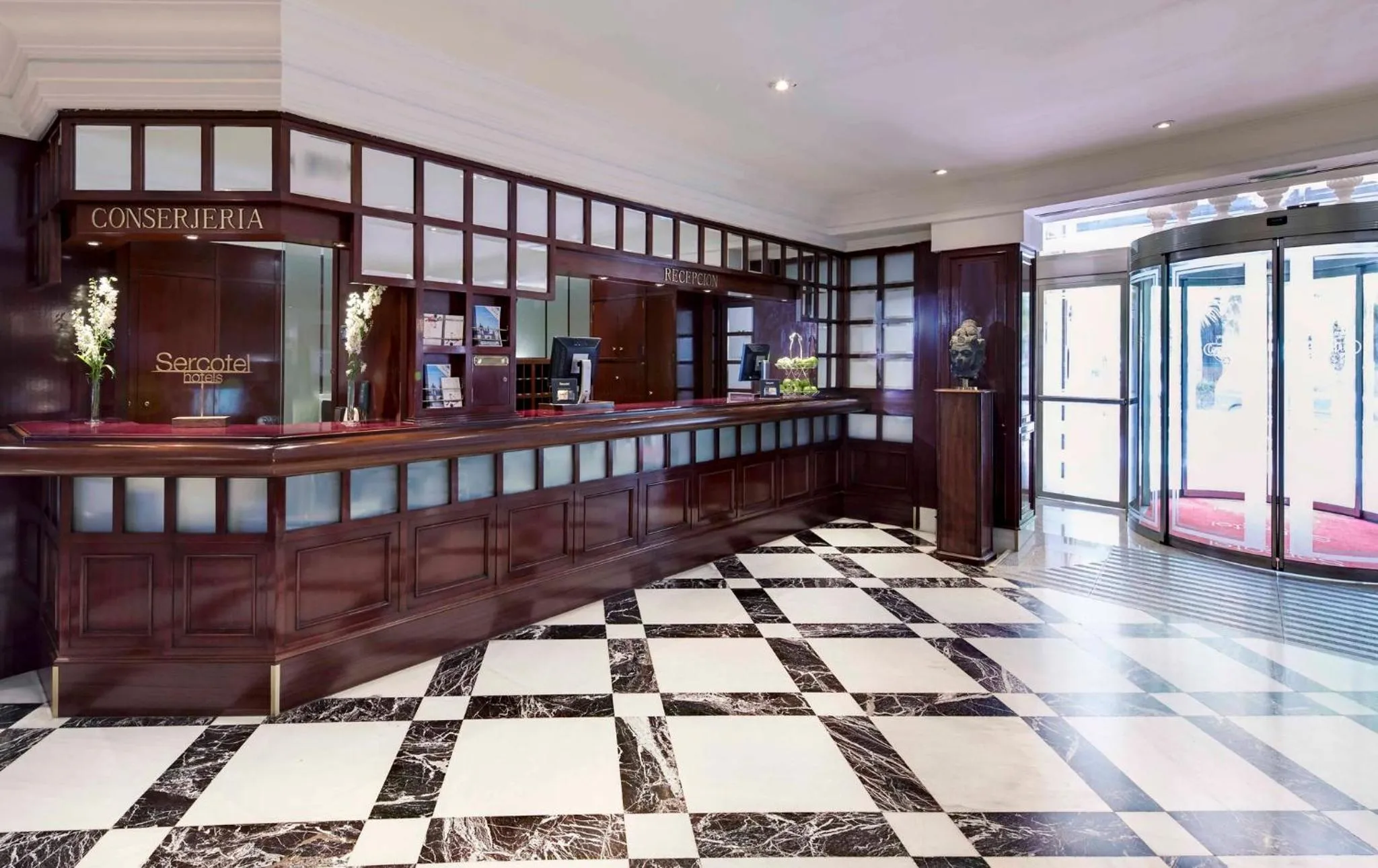 Lobby or reception in Sercotel Gran Hotel Conde Duque