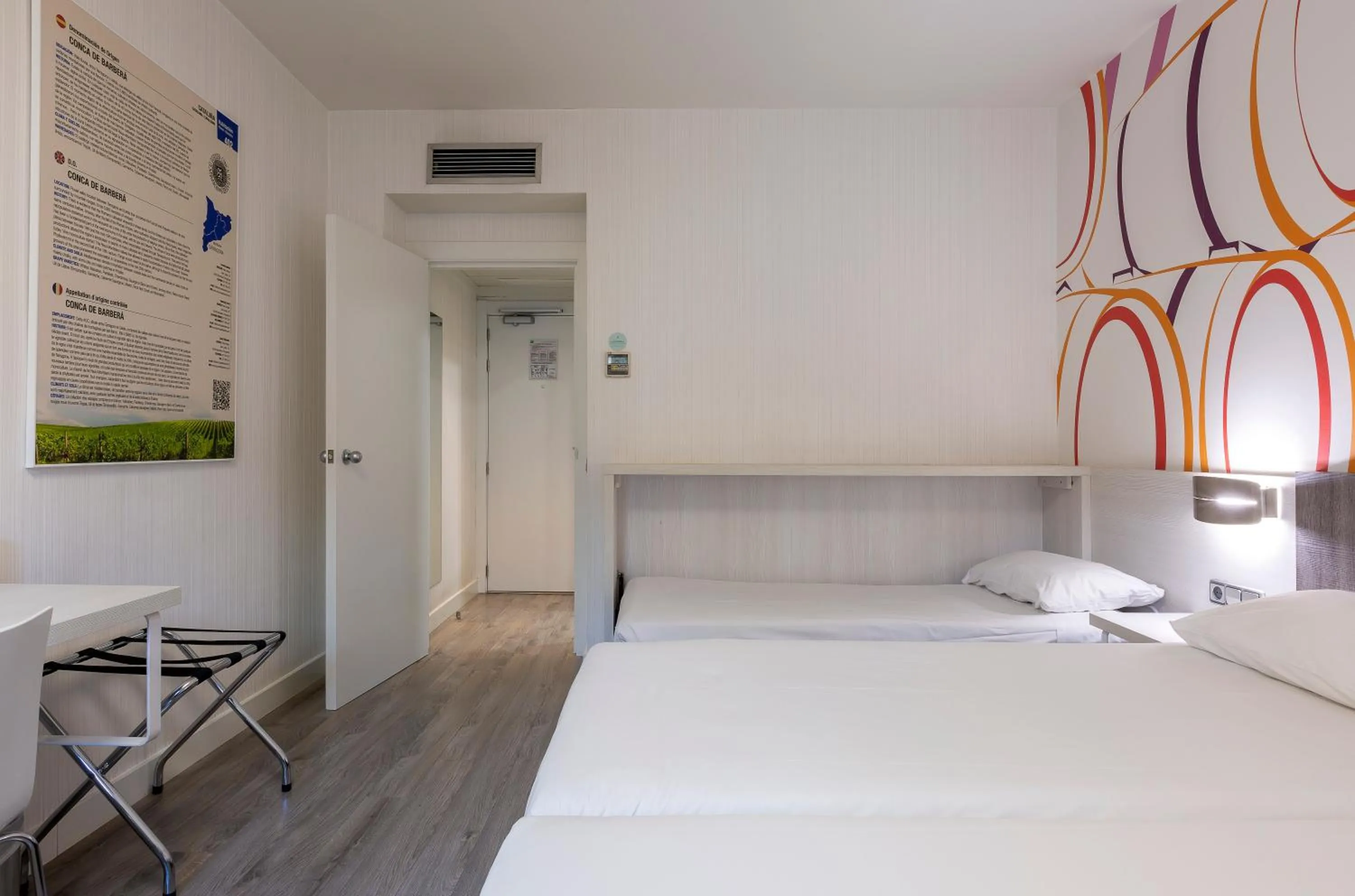 Bed in Ibis Styles Madrid Prado