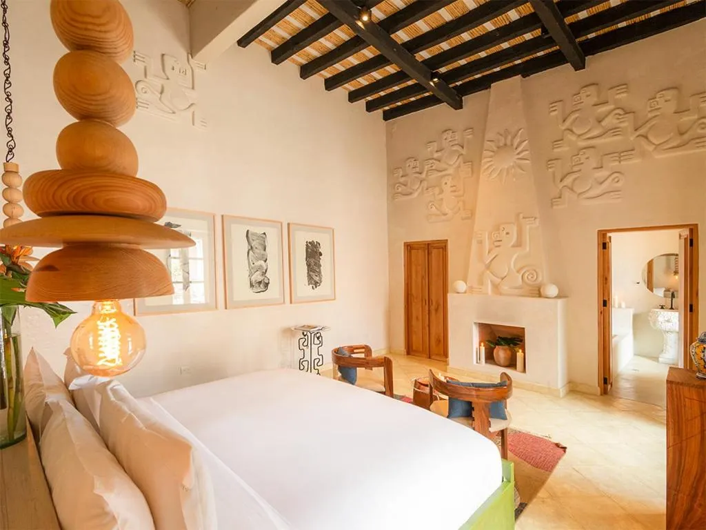 Bed in La Valise San Miguel de Allende, Member of Small Luxury Hotels