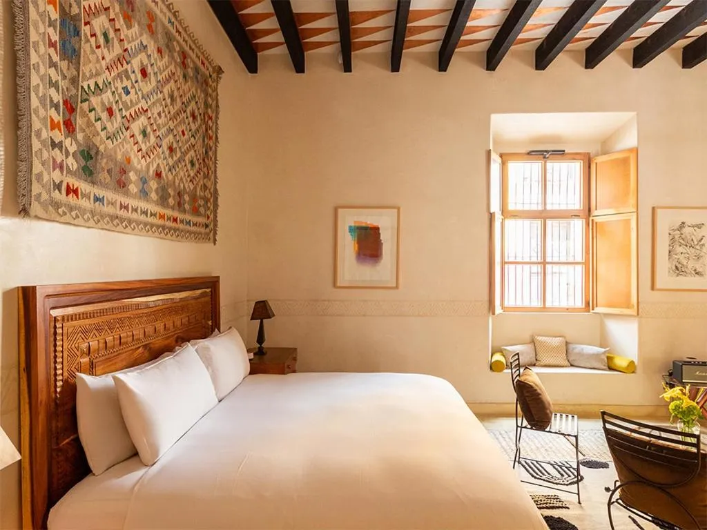 Bed in La Valise San Miguel de Allende, Member of Small Luxury Hotels