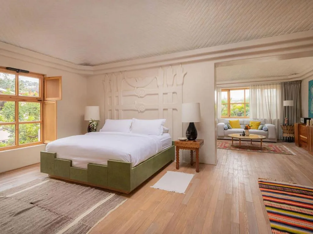 Bed in La Valise San Miguel de Allende, Member of Small Luxury Hotels