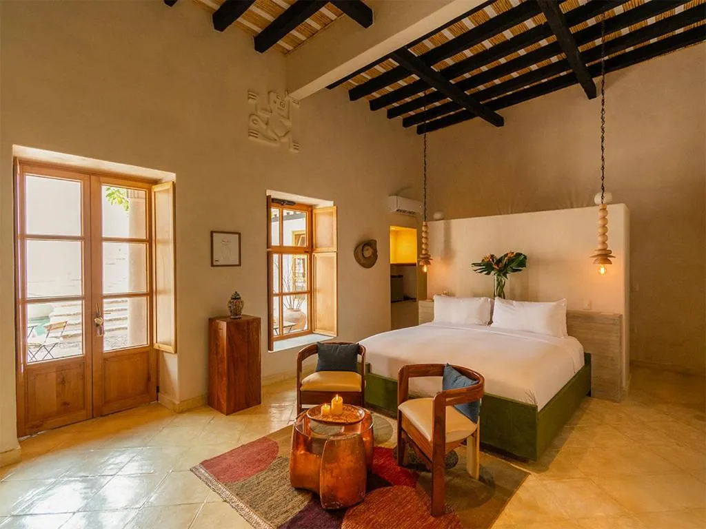 Bed in La Valise San Miguel de Allende, Member of Small Luxury Hotels
