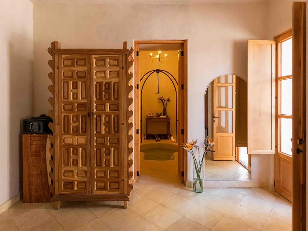 Photo of the whole room, Bed in La Valise San Miguel de Allende, Member of Small Luxury Hotels