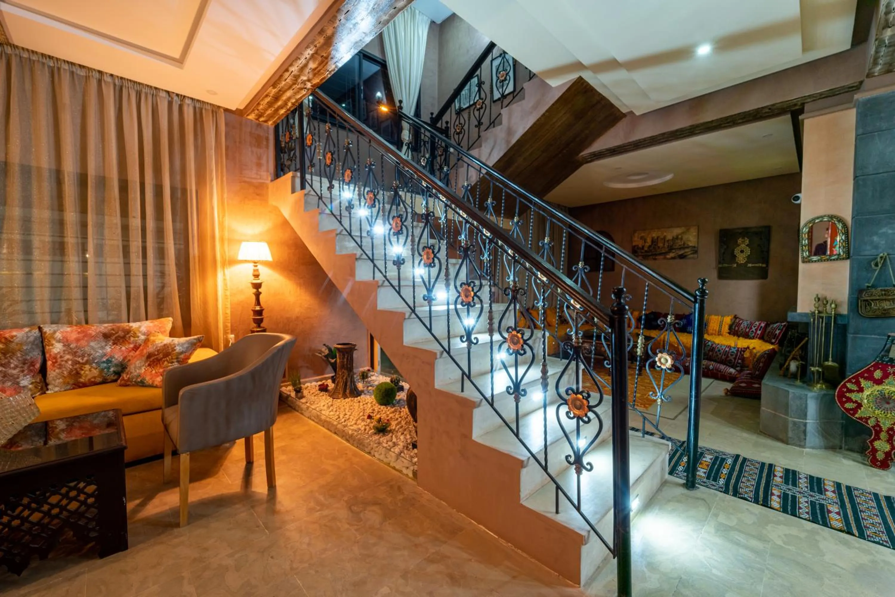 Lounge or bar in Riad Les Nuits De Fès