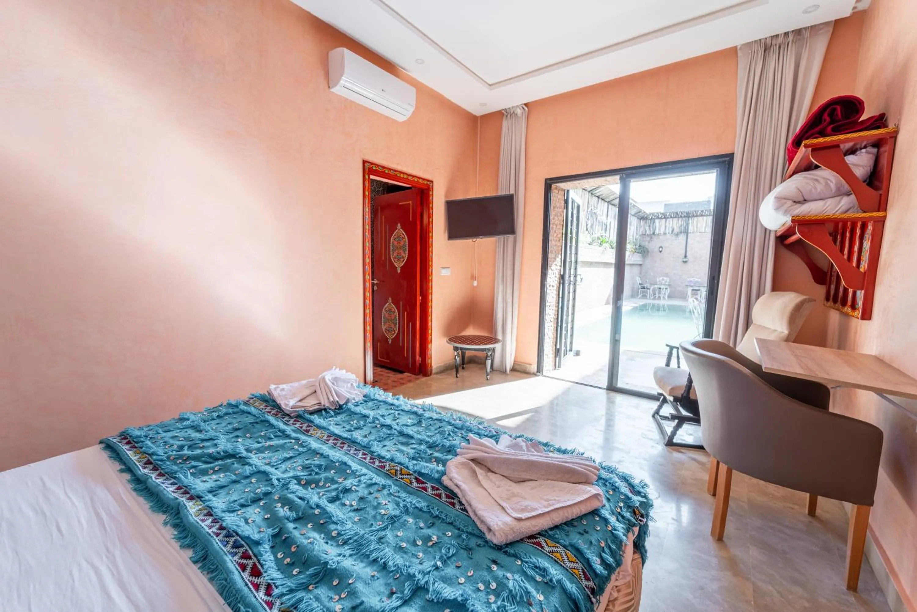 Photo of the whole room, Bed in Riad Les Nuits De Fès