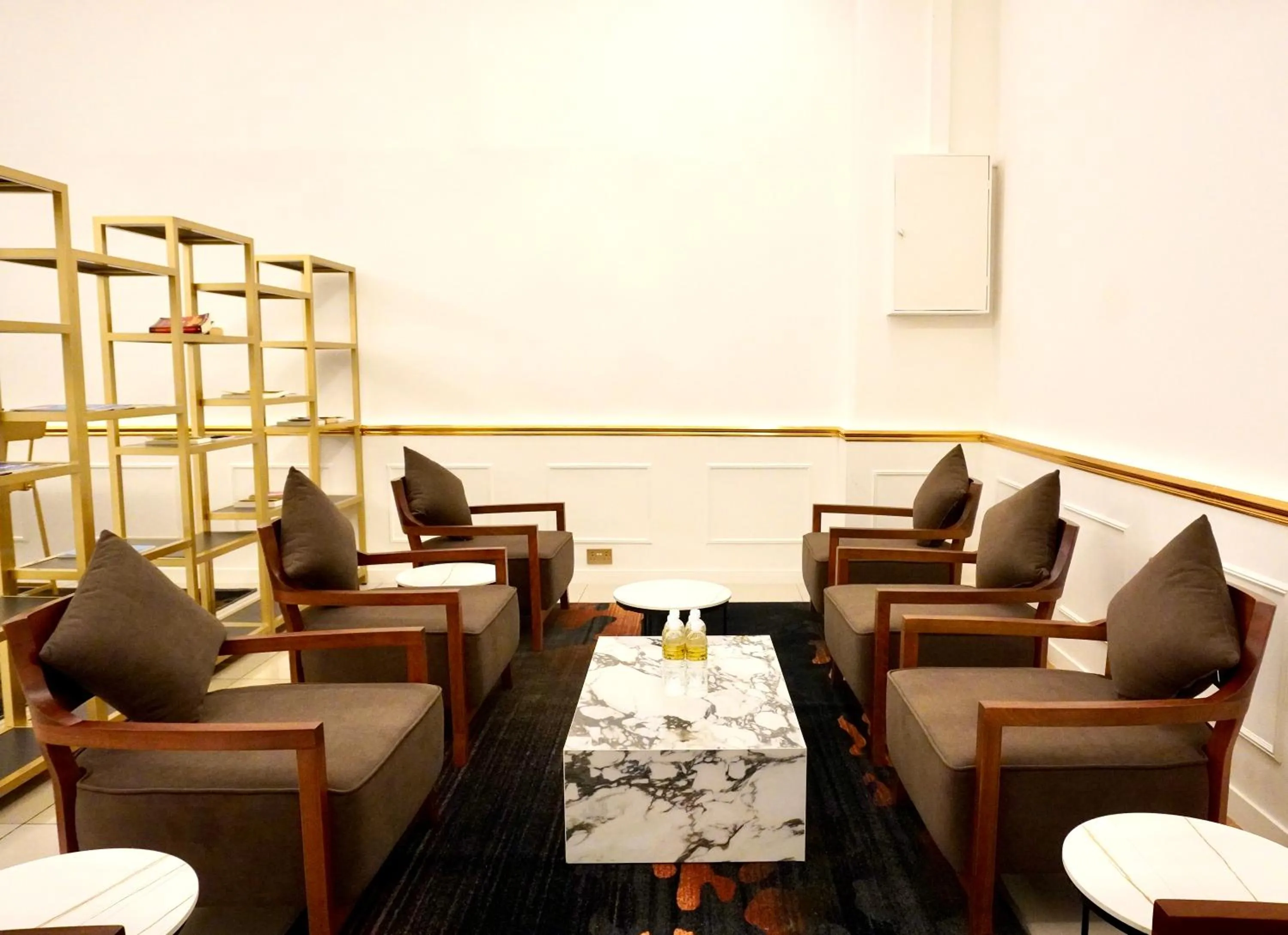 Lounge or bar in Wings by Croske Resort Langkawi