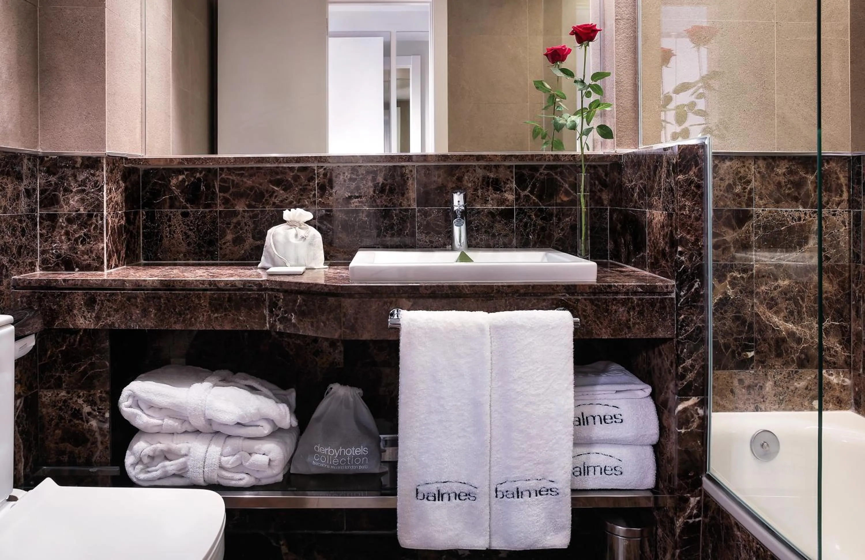 Shower in Hotel Balmes, a member of Preferred Hotels & Resorts