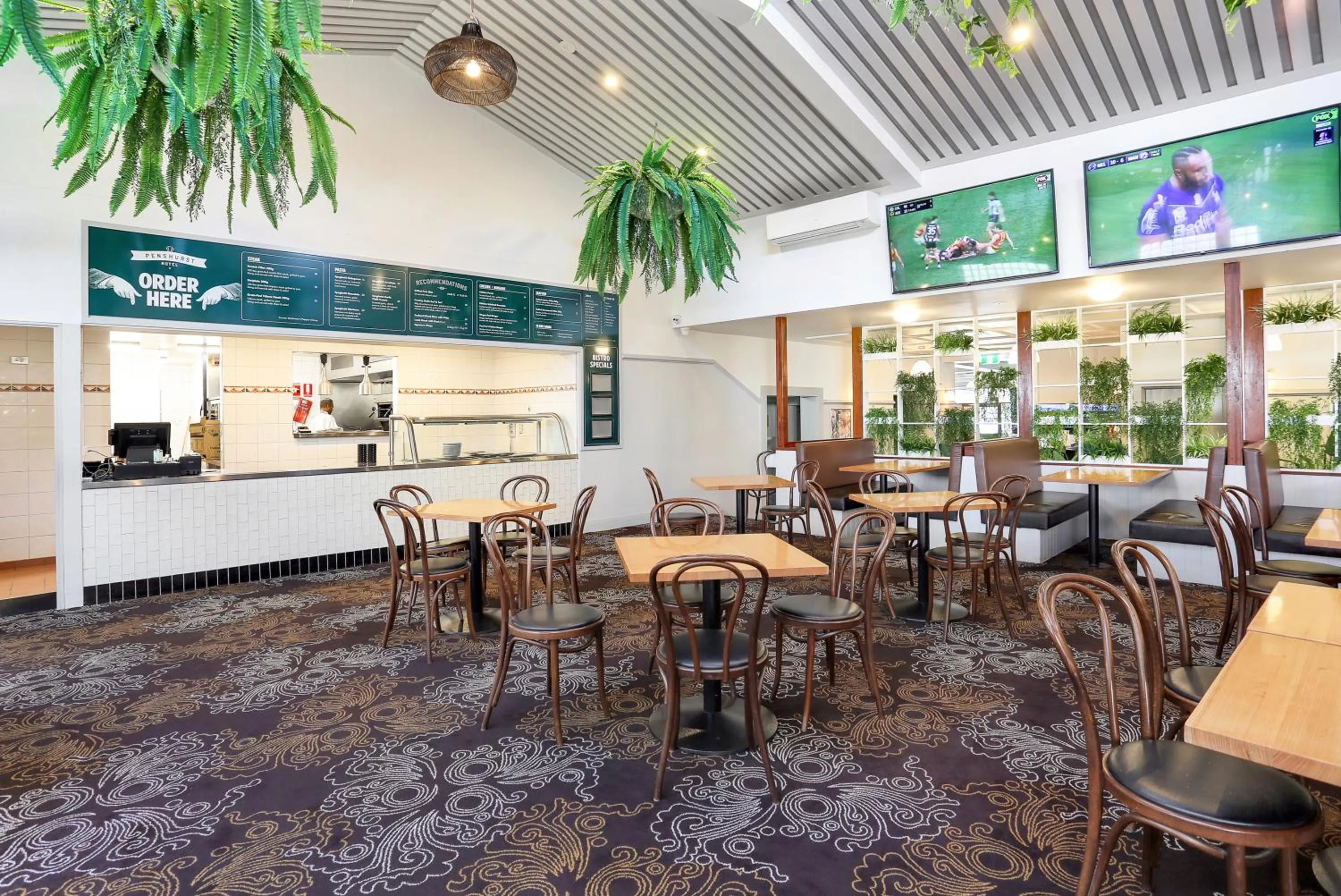 Restaurant/places to eat in Penshurst Hotel