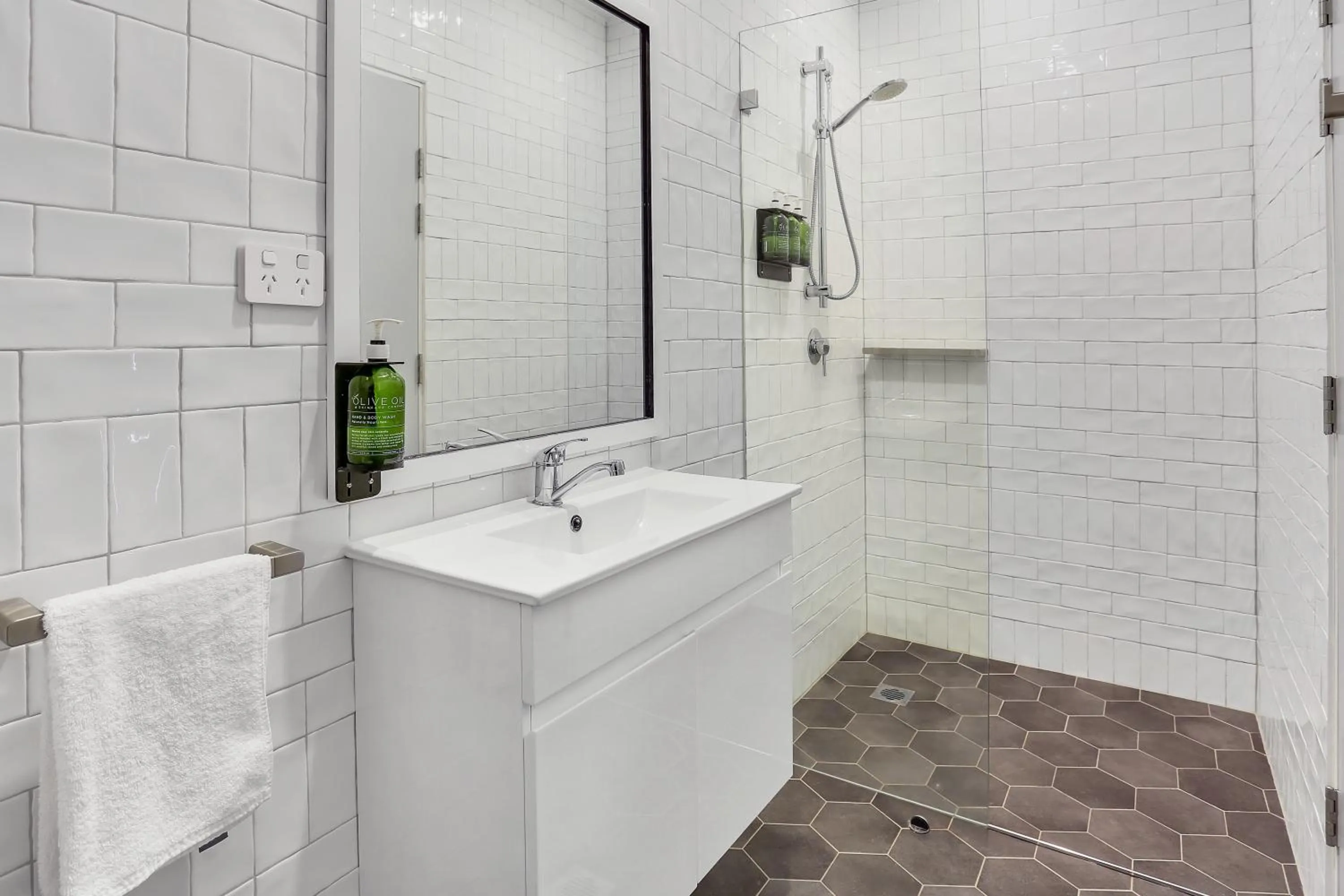 Bathroom in Penshurst Hotel