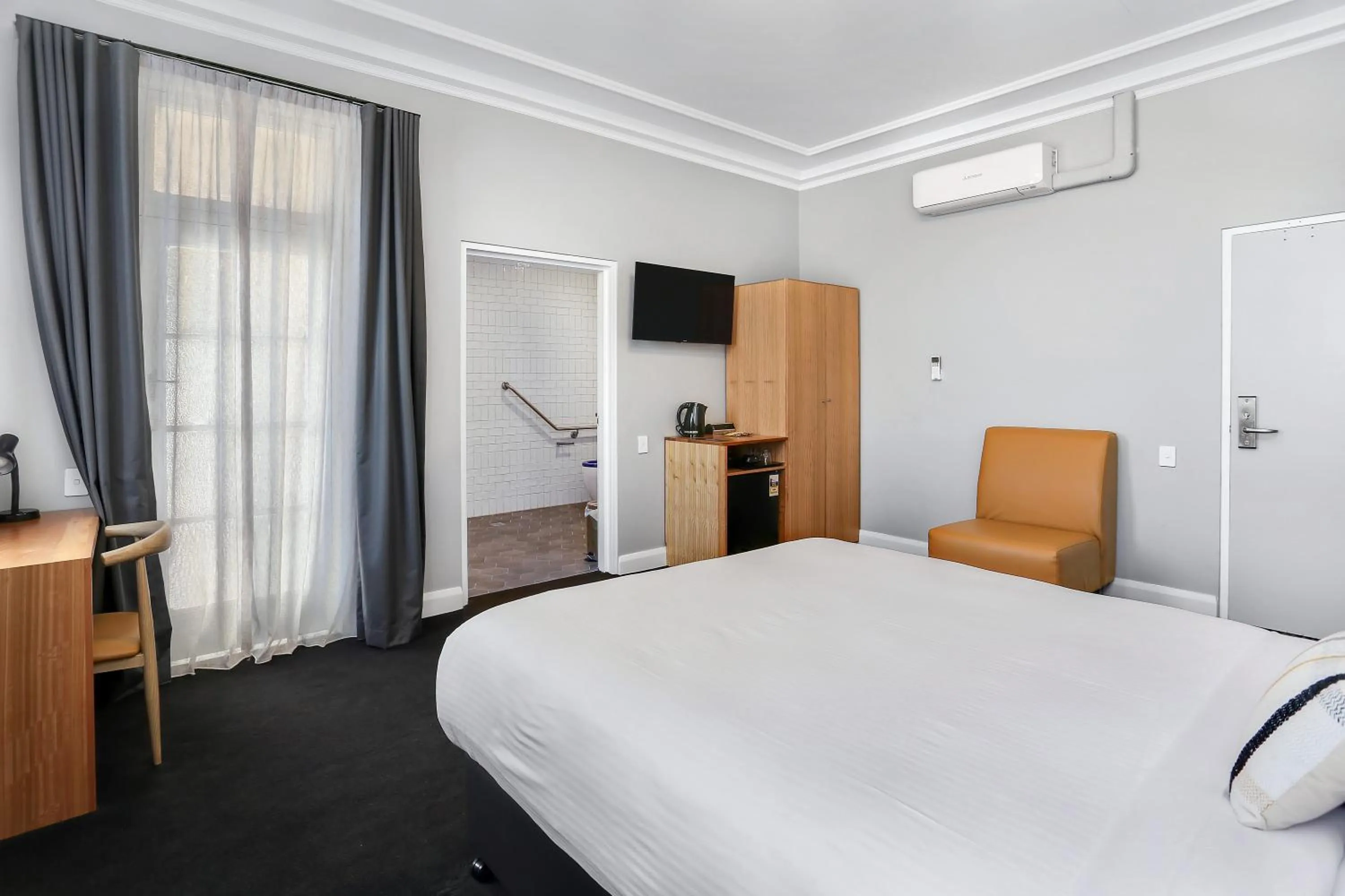 Bedroom, Bed in Penshurst Hotel