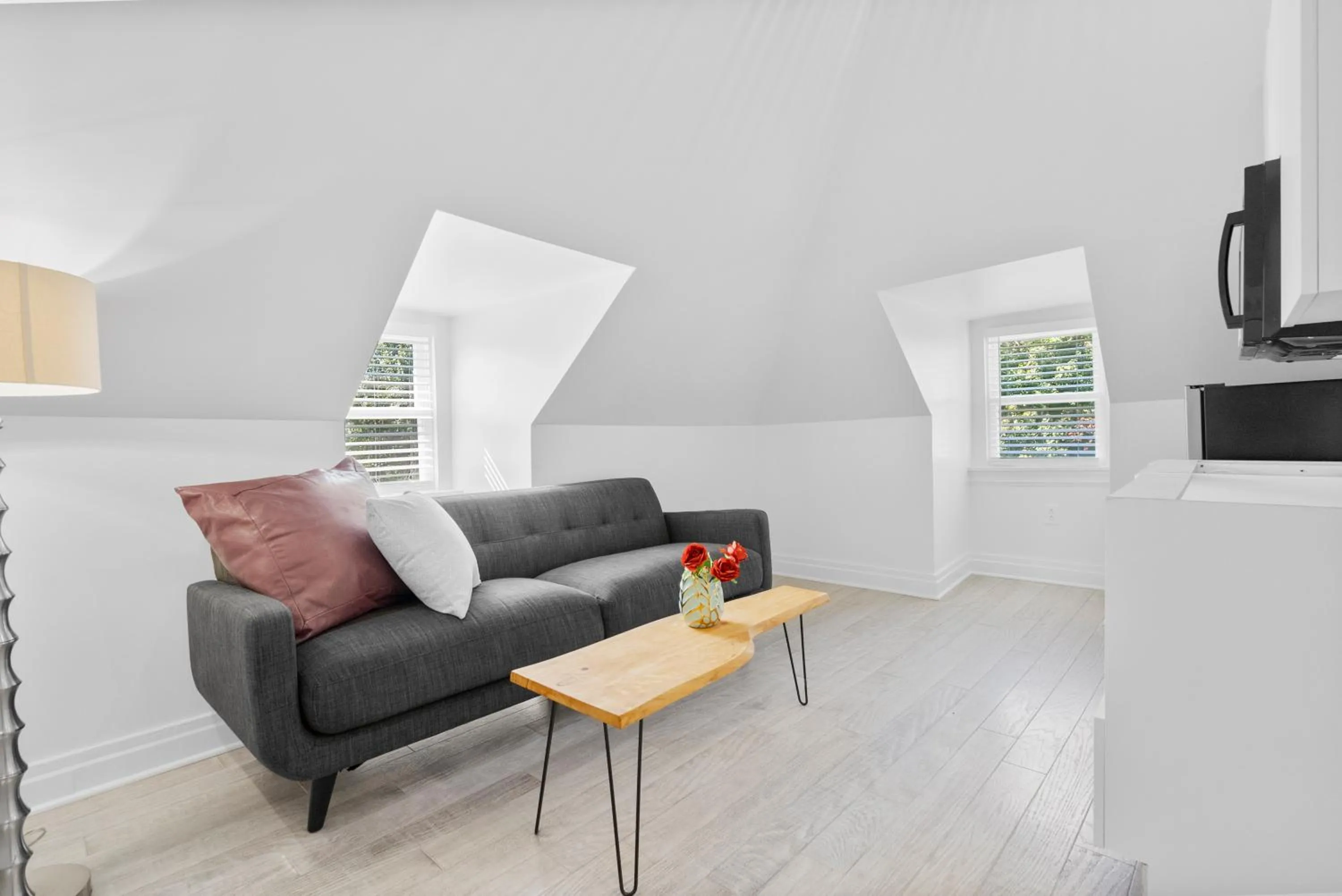 Seating area in Upscale Luxury Suites Minutes From Center City