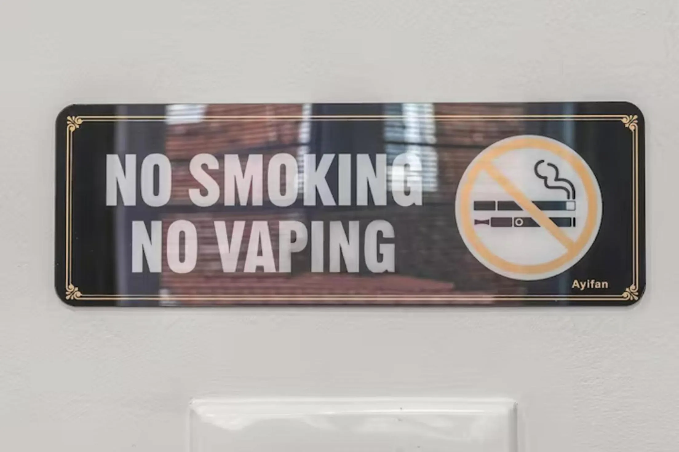 Logo/Certificate/Sign in Urban Oasis Ed Sheeran Vibes 15 Mins Away