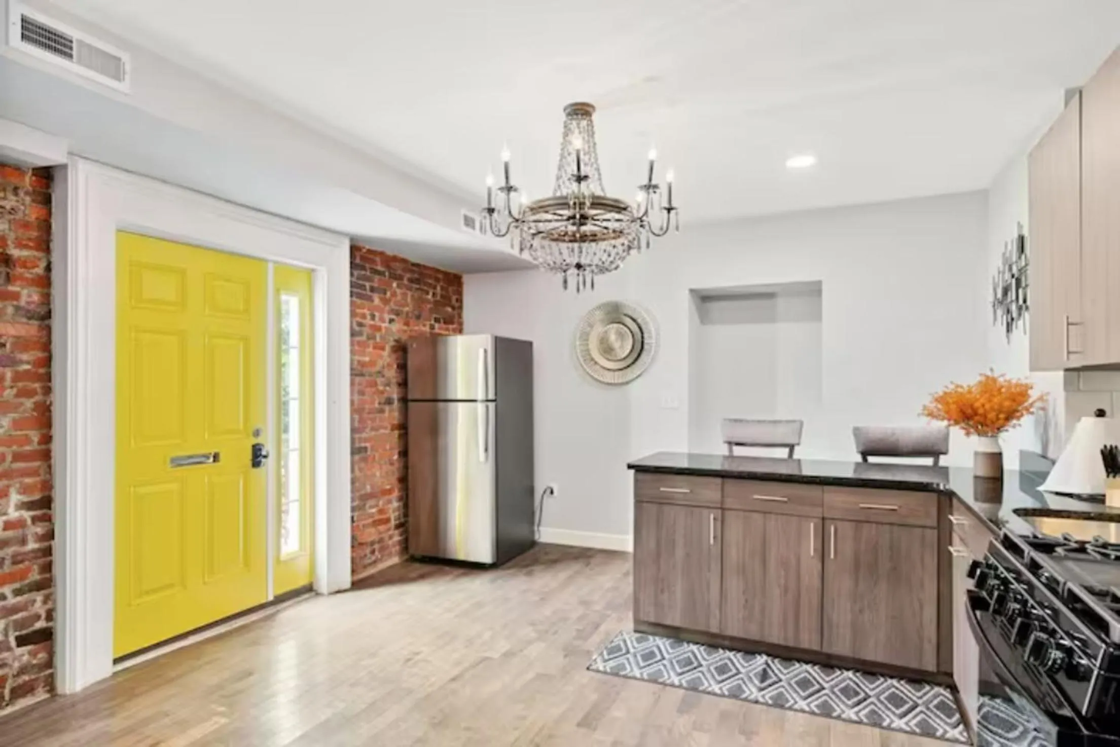 Kitchen or kitchenette in Urban Oasis Ed Sheeran Vibes 15 Mins Away