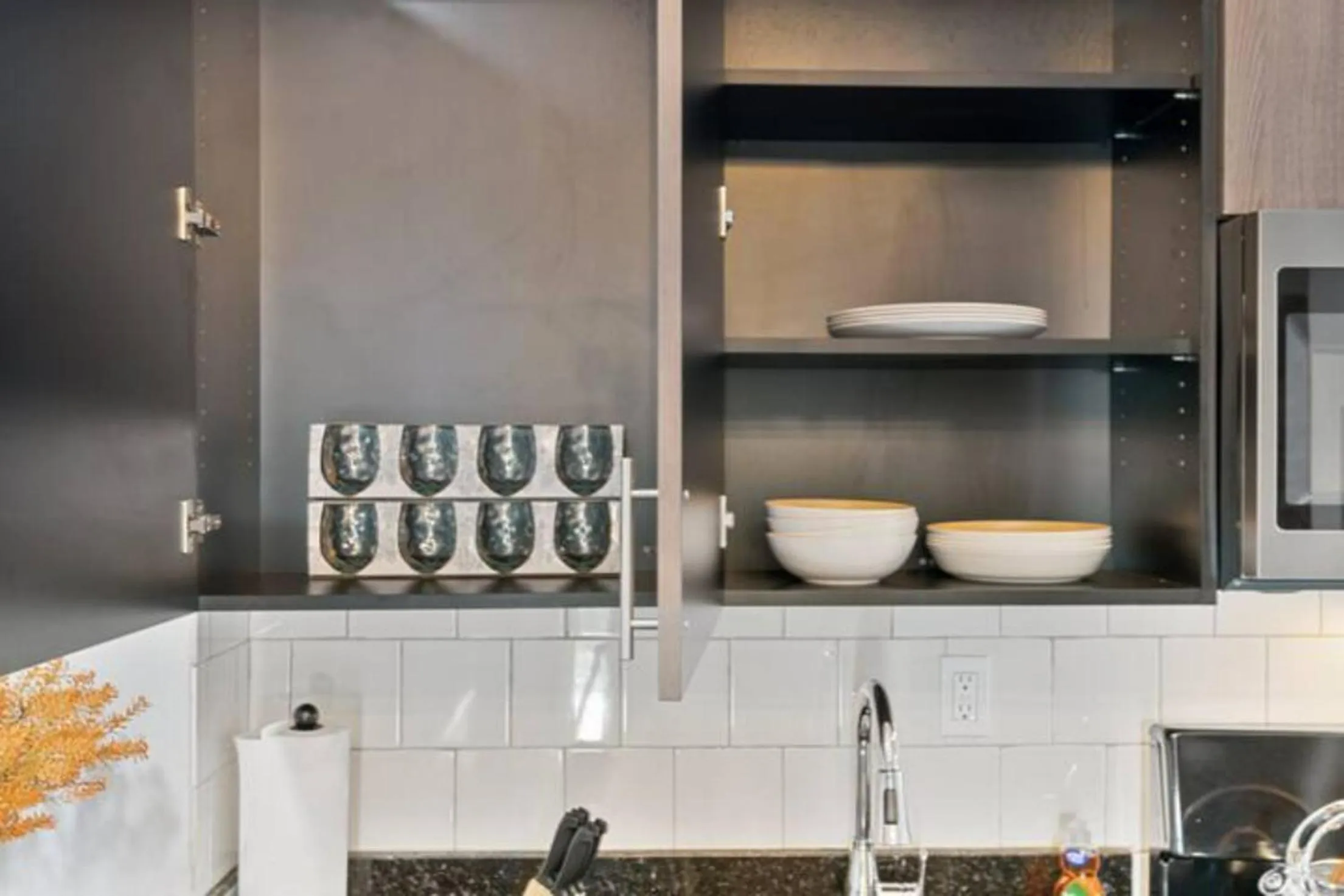 kitchen in Urban Oasis Ed Sheeran Vibes 15 Mins Away