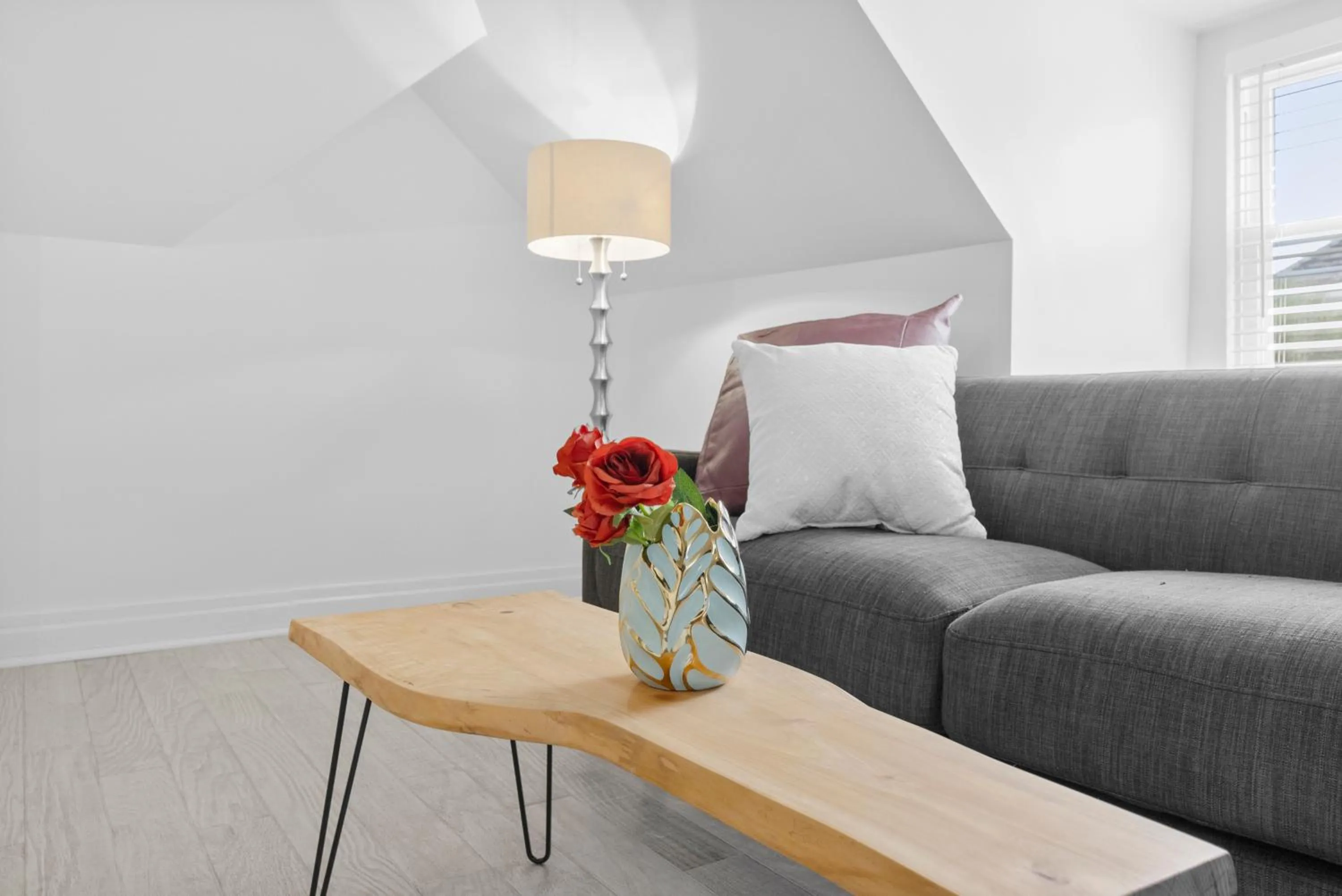 Seating area in Upscale Luxury Suites Minutes From Center City