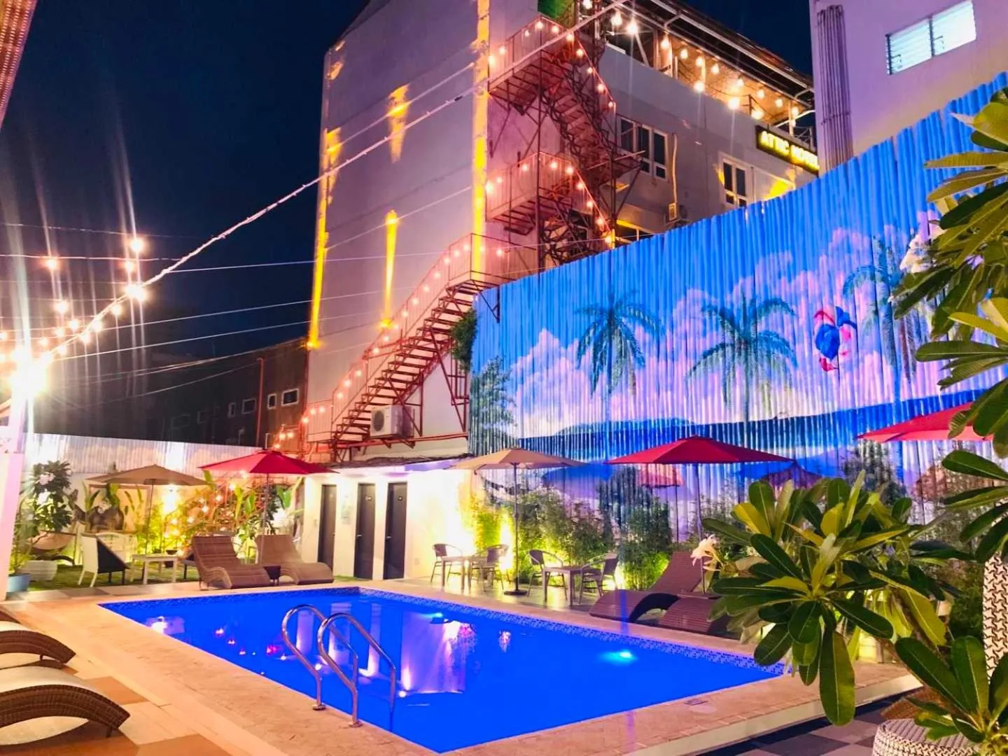 Swimming pool in Attic Capsule Hotel