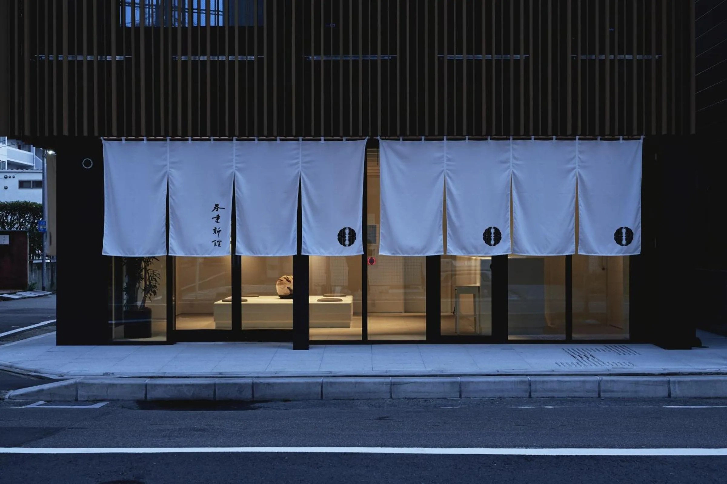 Facade/entrance in THE HOTELS HAKATA Harushige SHINKAN