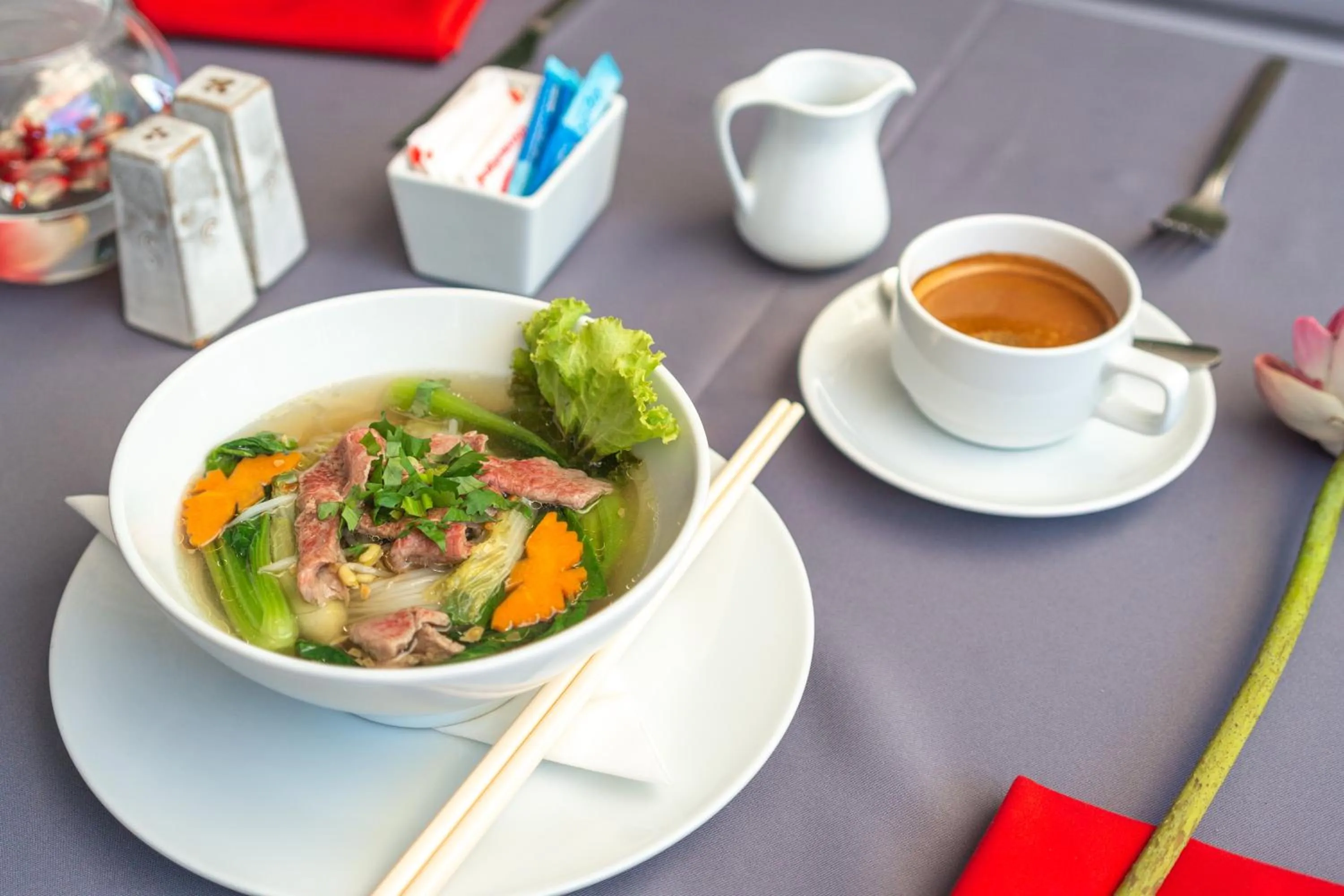 Breakfast in Bopha Watbo Residence