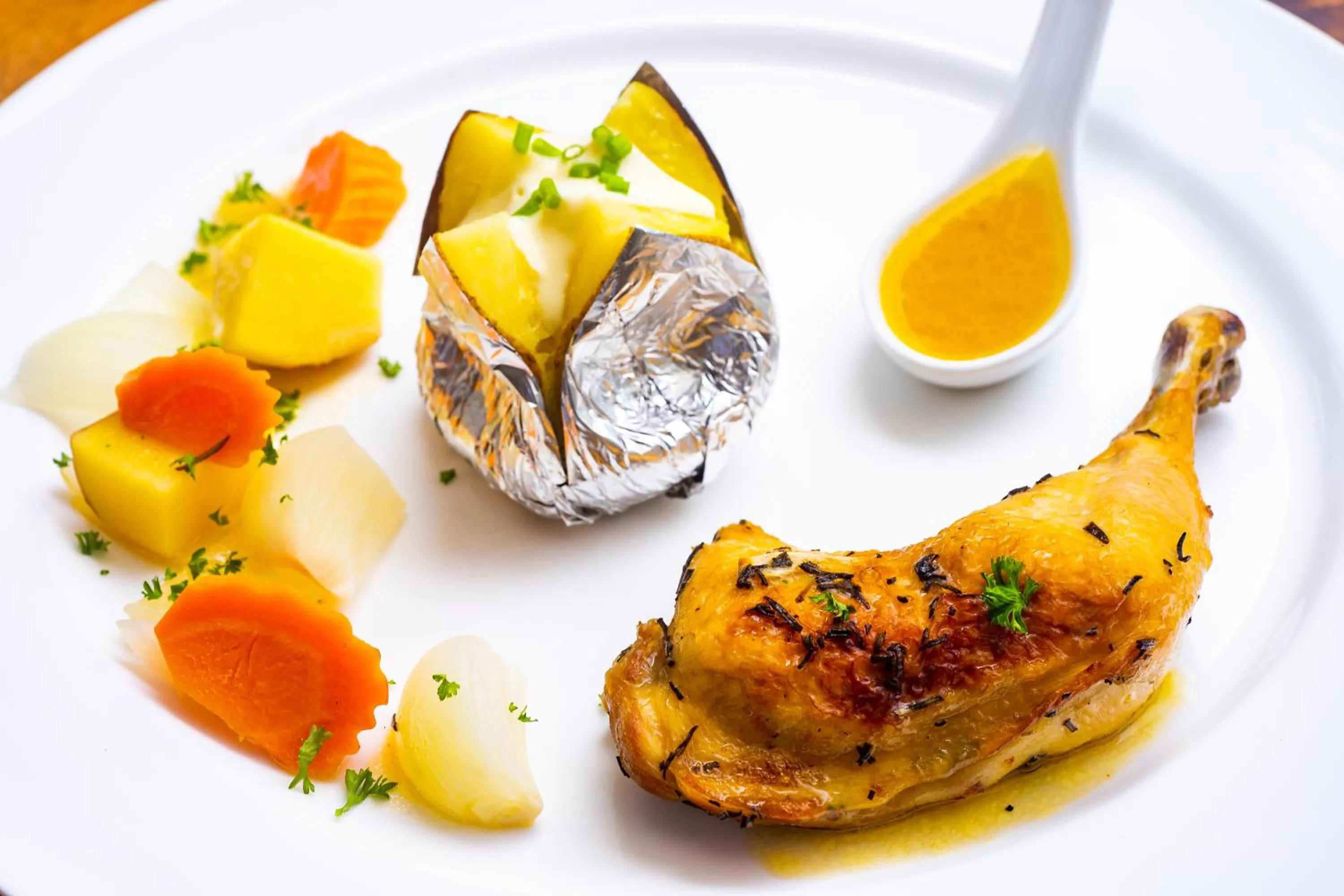 Food in Bopha Watbo Residence