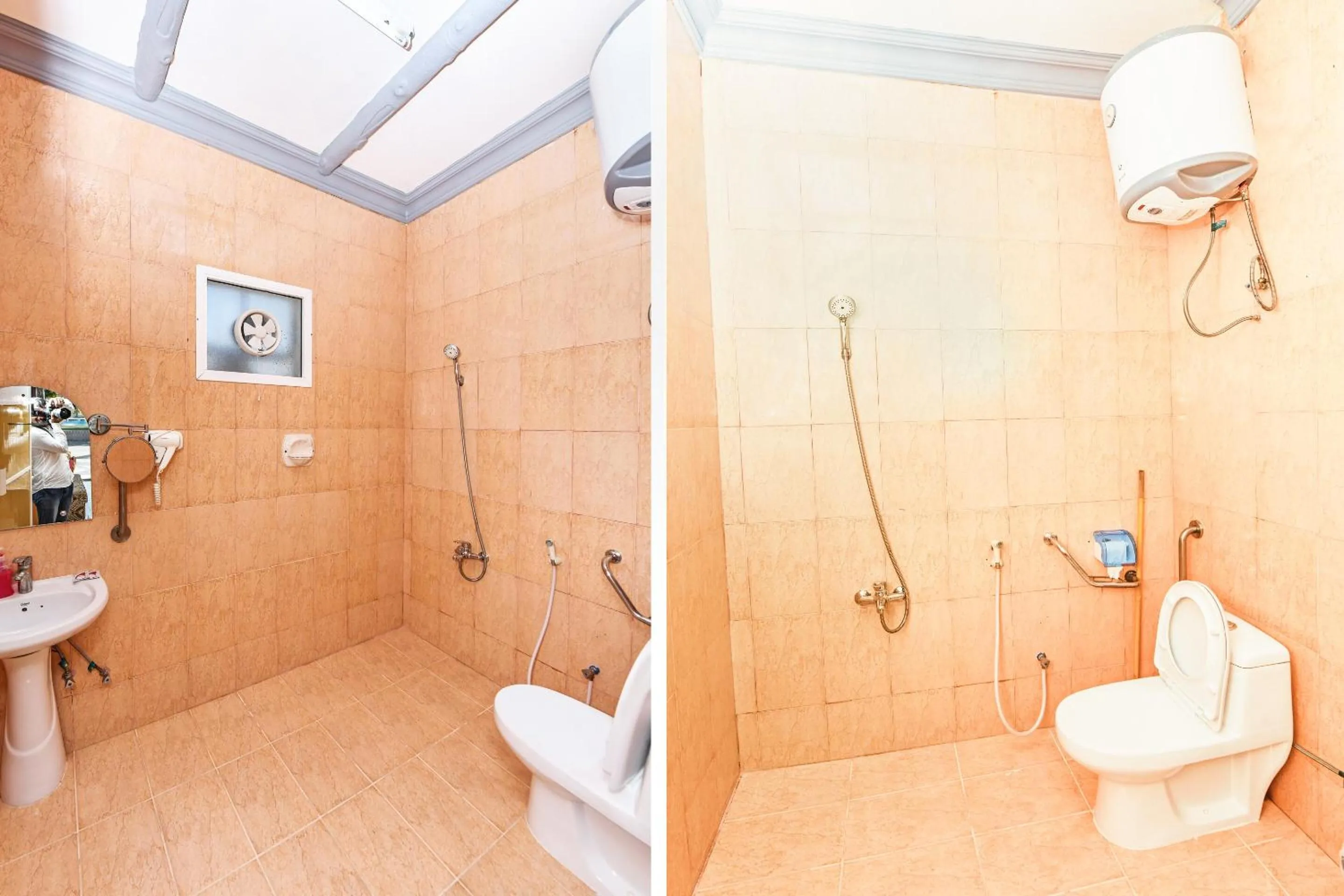 Bathroom in OYO 138 Gulf Sand Motel