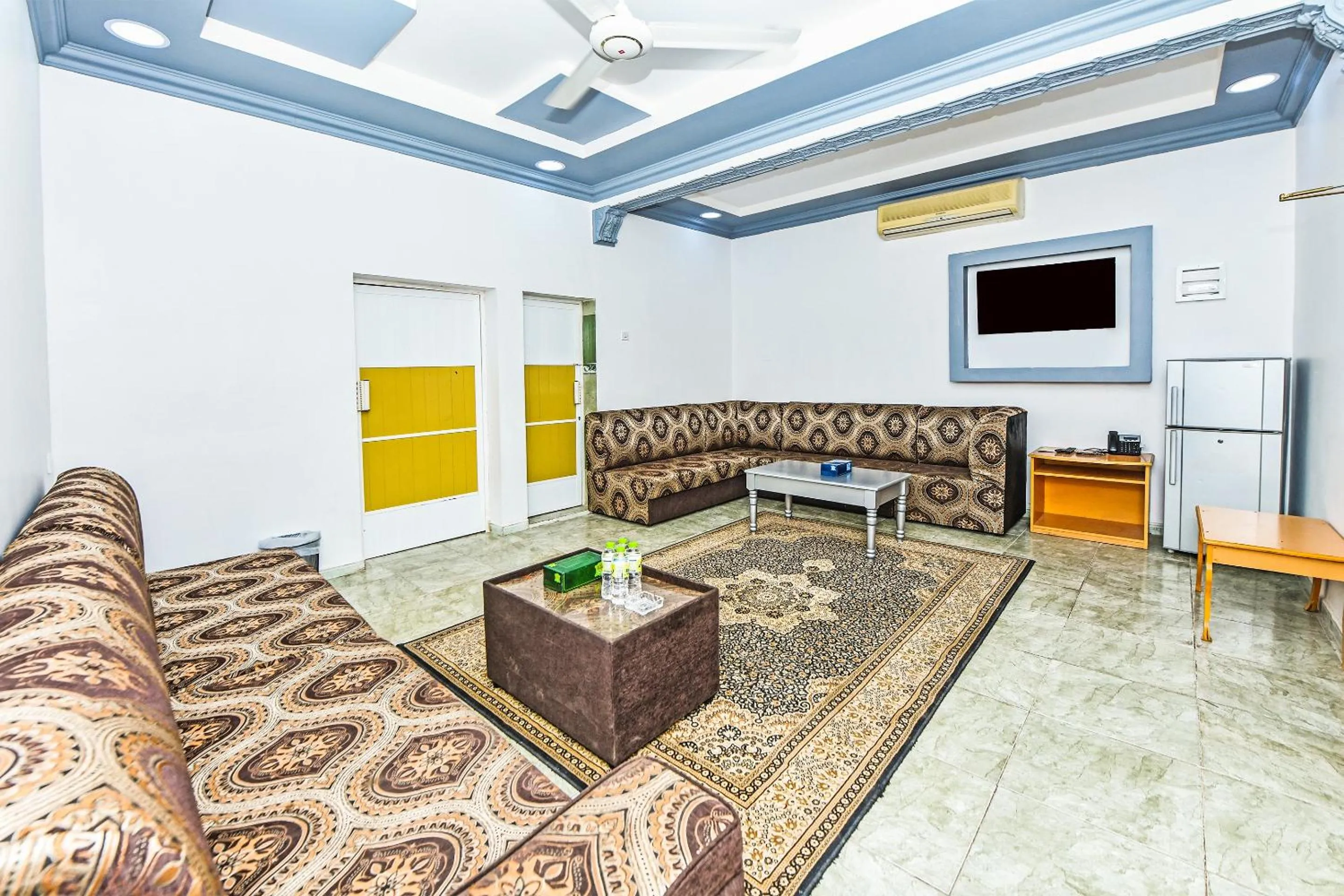 Bedroom in OYO 138 Gulf Sand Motel