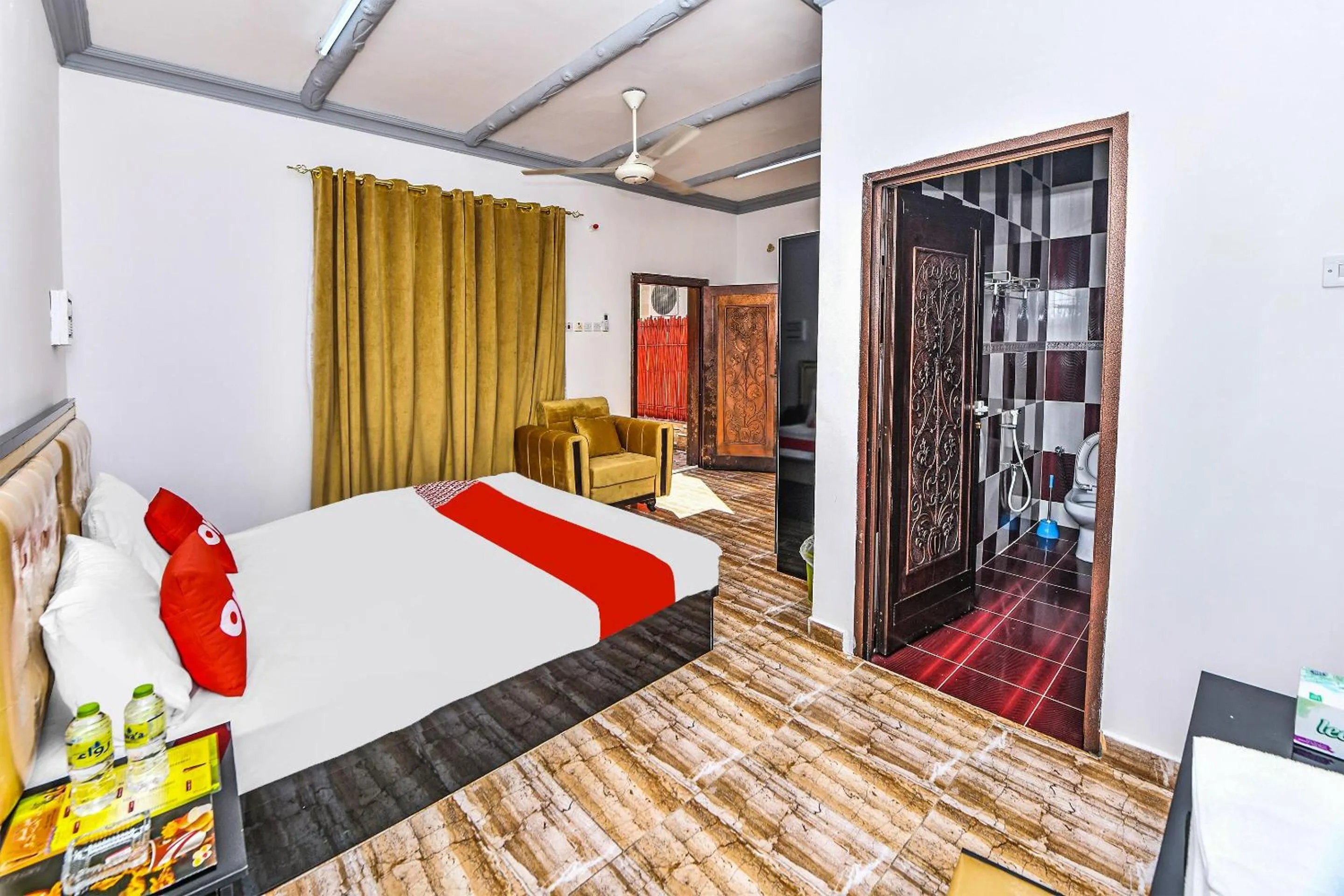 Bedroom, Bed in OYO 138 Gulf Sand Motel