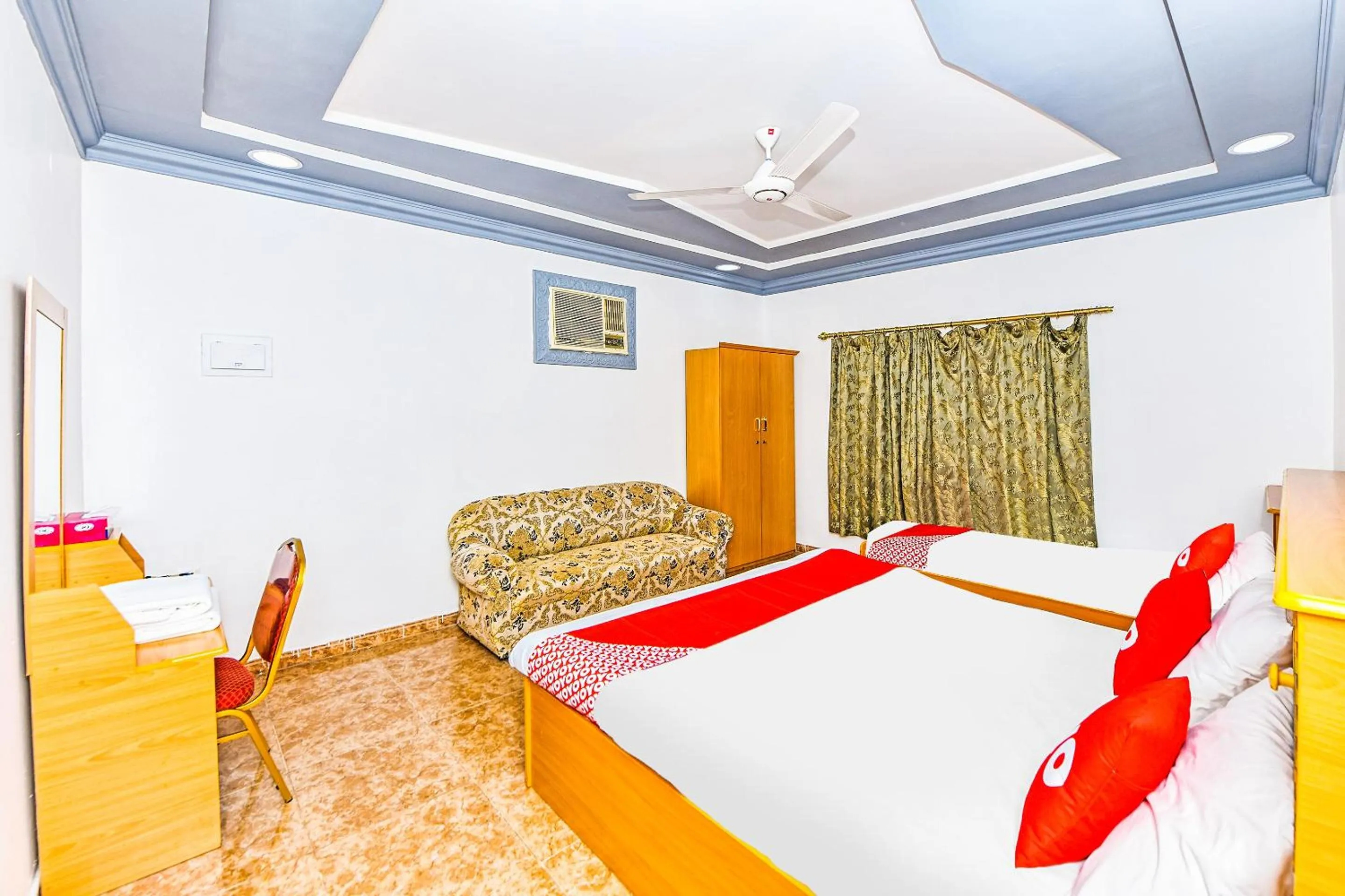 Bedroom, Bed in OYO 138 Gulf Sand Motel