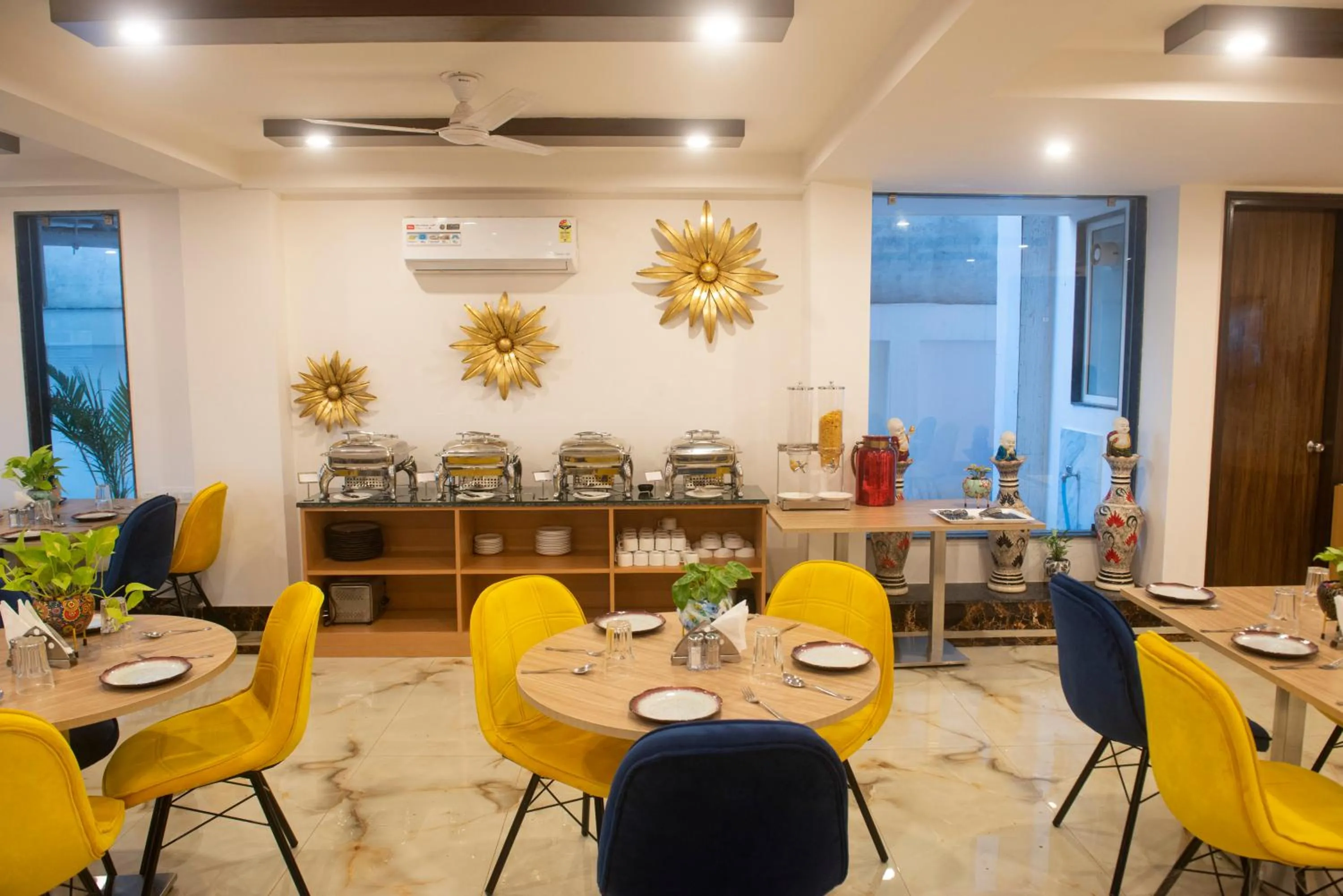 Dining area in Posh Residency Artemis Hospital Road Gurgaon