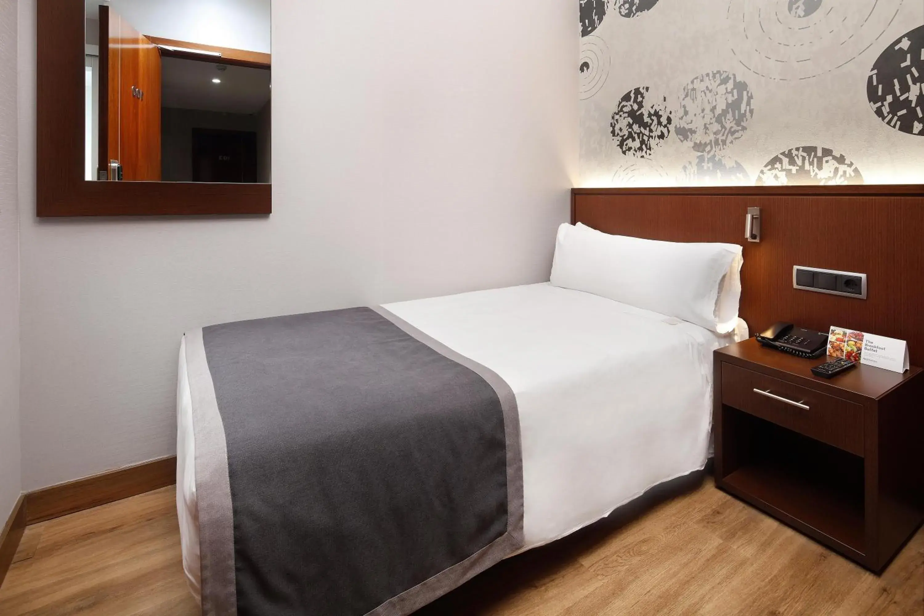 Single Room in HCC Taber Single Room in HCC Taber