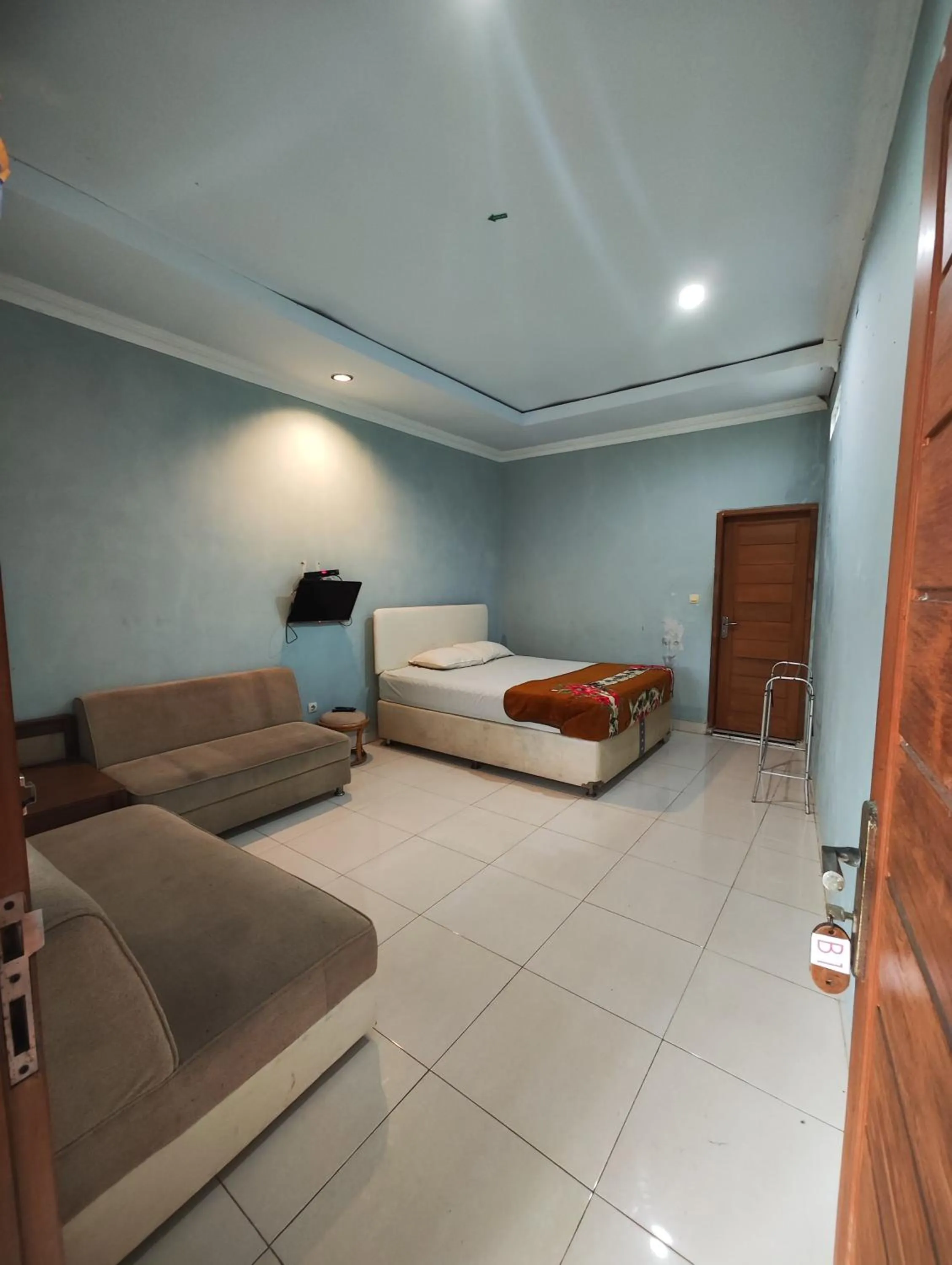 Property building, Bed in Pondok Dewi