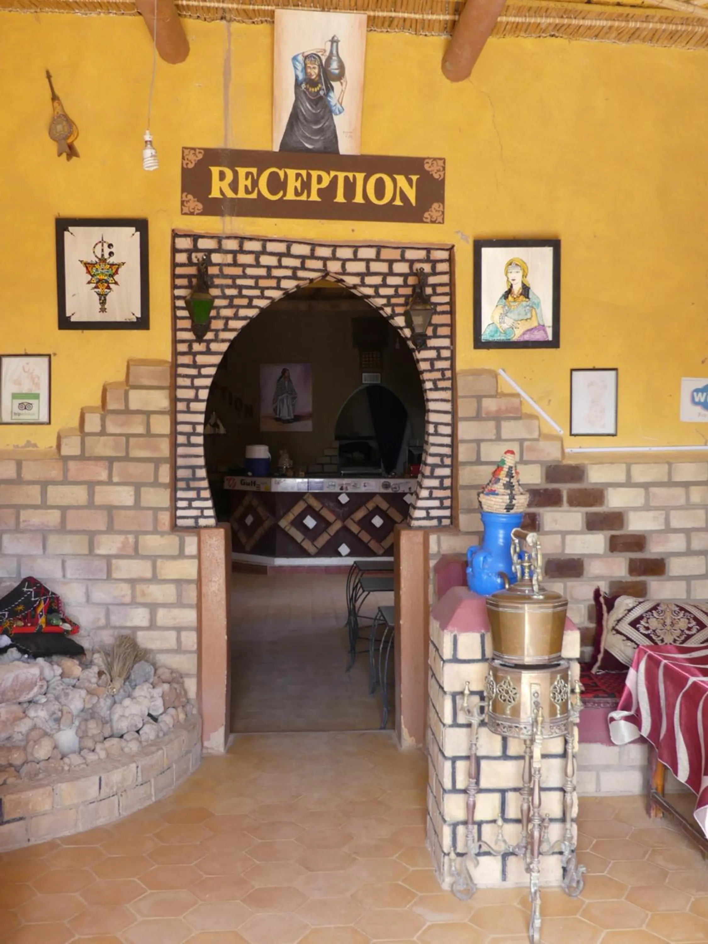 Restaurant/places to eat in Les Pyramides Hotel Merzouga