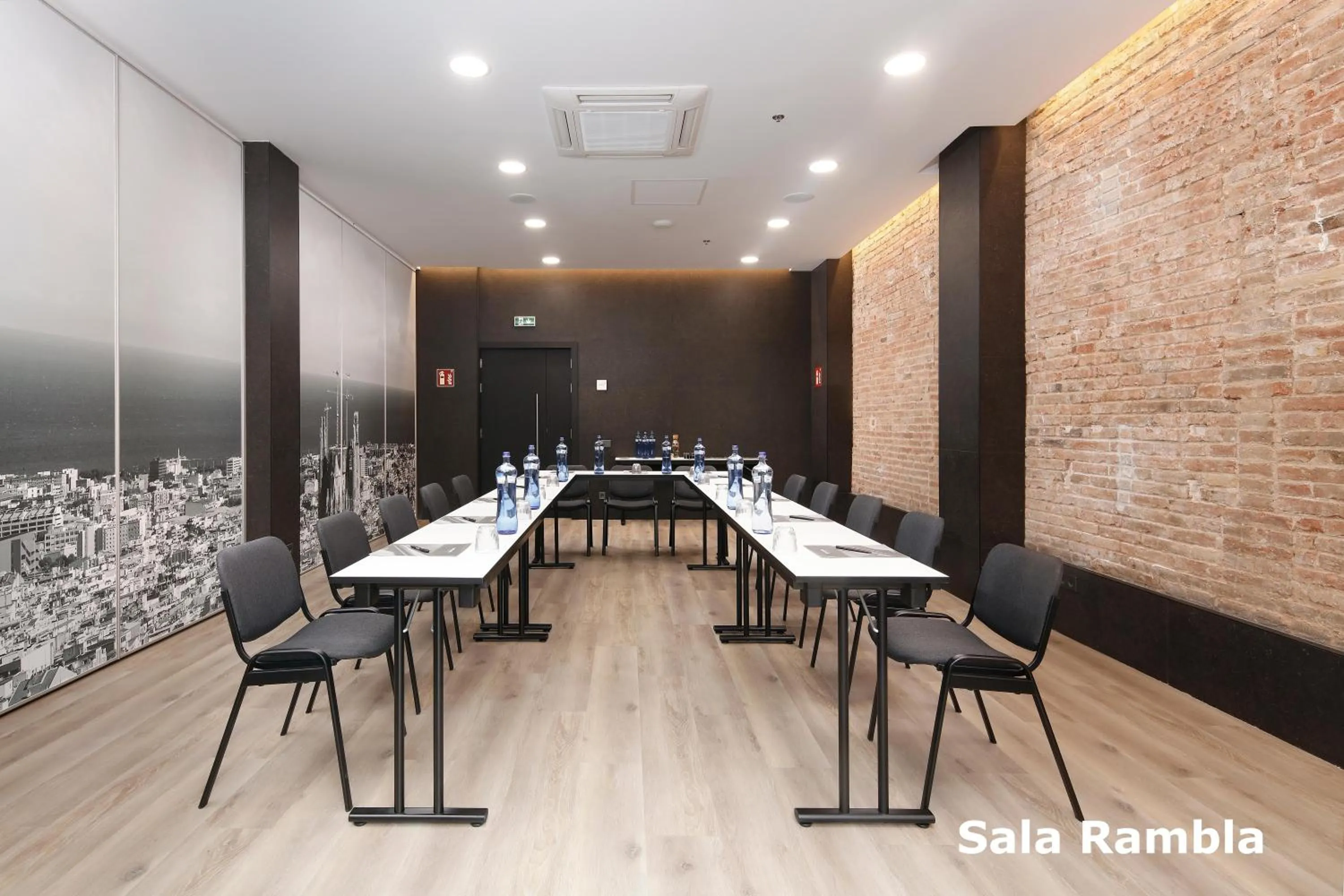 Meeting/conference room in HCC Regente