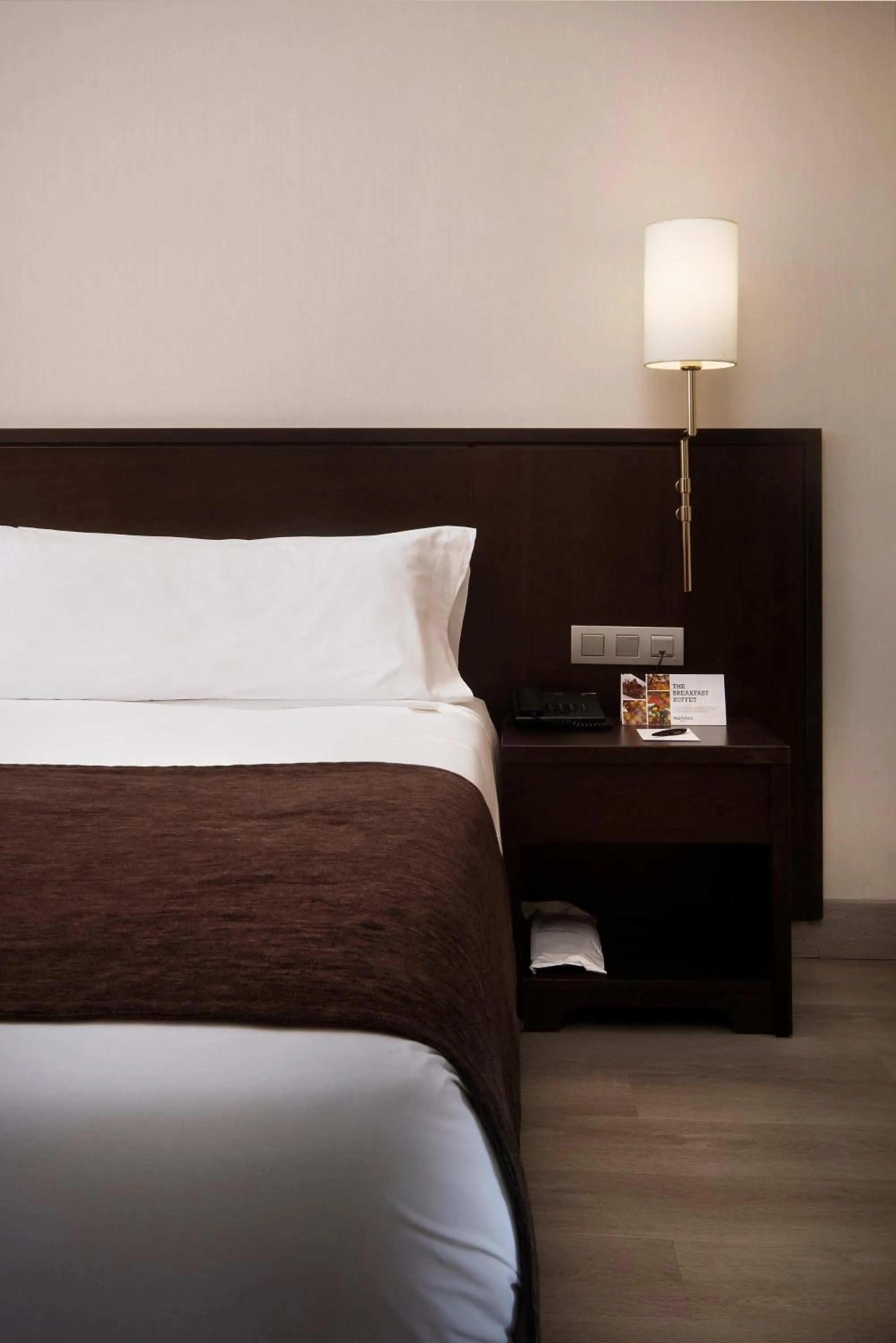 Photo of the whole room, Bed in HCC Regente