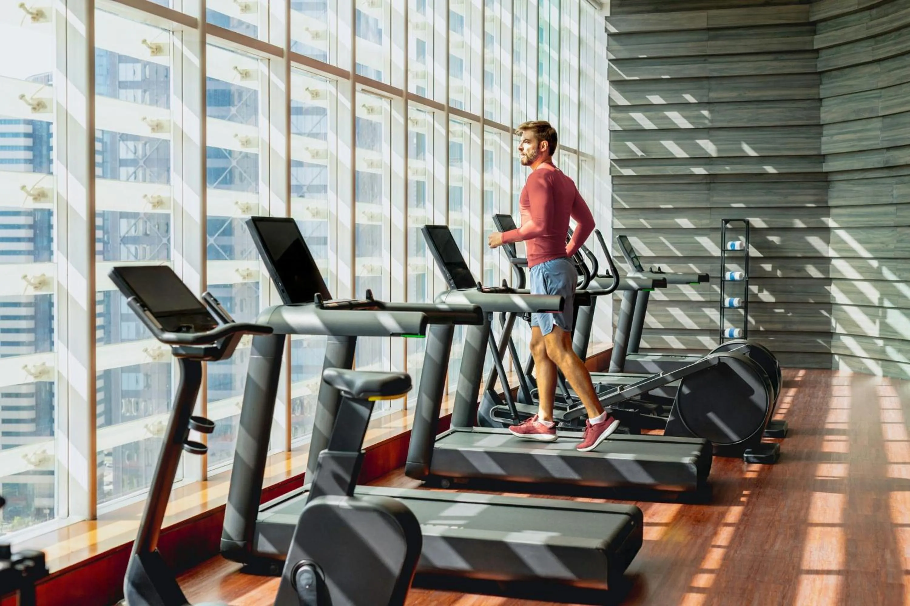 Fitness centre/facilities in Delta Hotels by Marriott City Center Doha