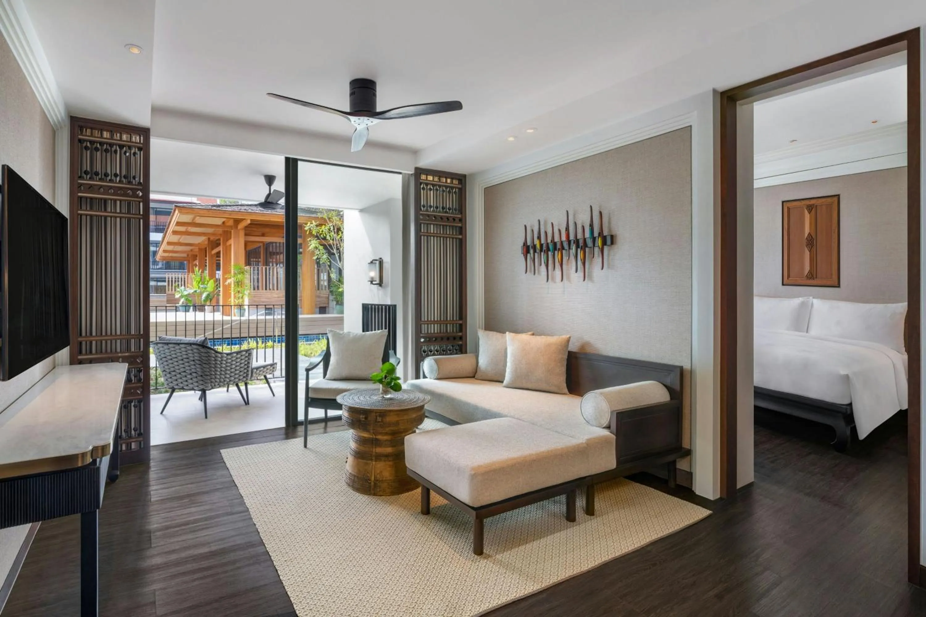 Swimming pool, Bed in Marriott Vacation Club, Khao Lak Beach Resort