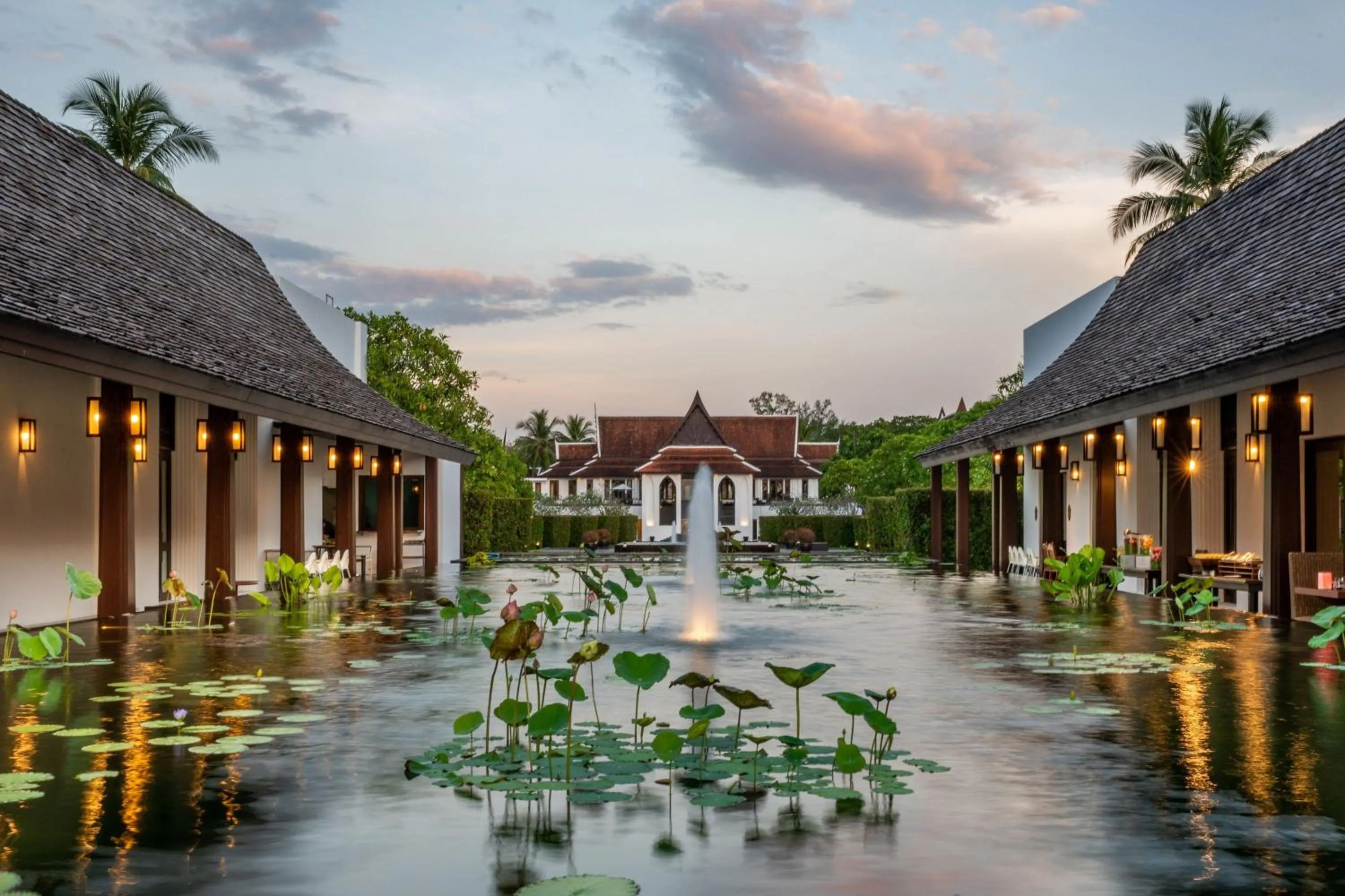 Swimming pool in JW Marriott Khao Lak Resort Suites