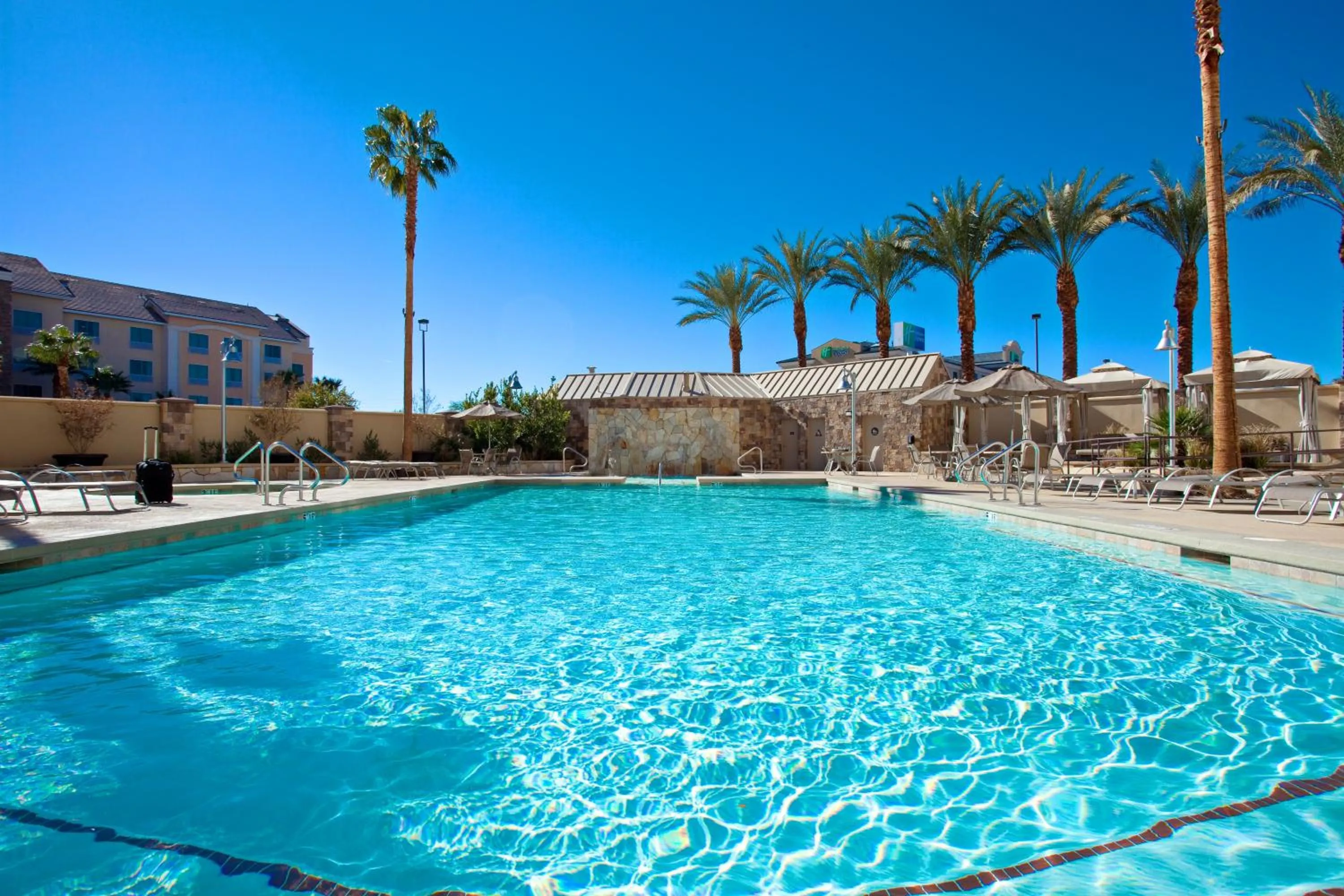 Swimming pool in Staybridge Suites Las Vegas - Stadium District
