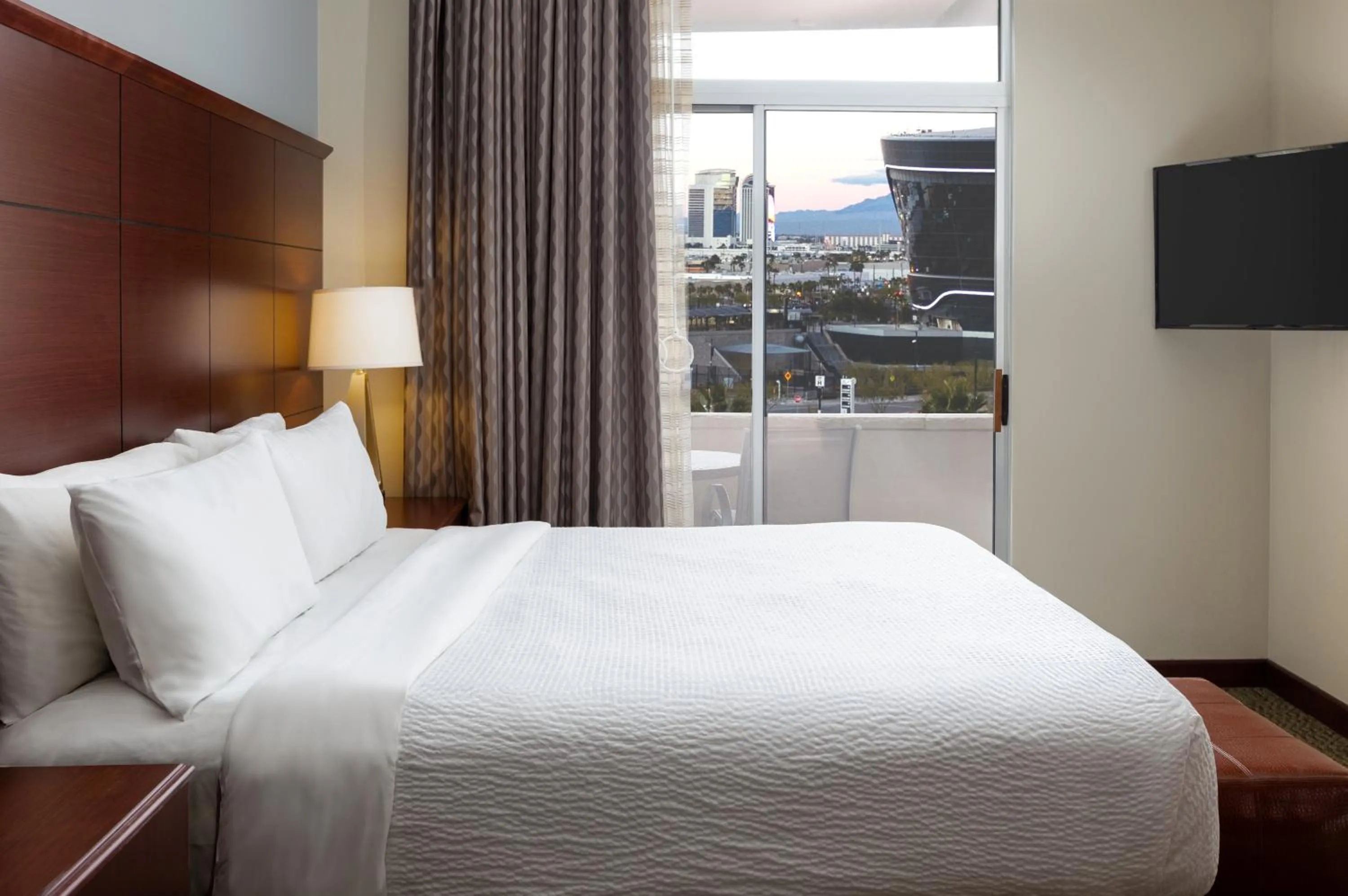 Photo of the whole room, Bed in Staybridge Suites Las Vegas - Stadium District