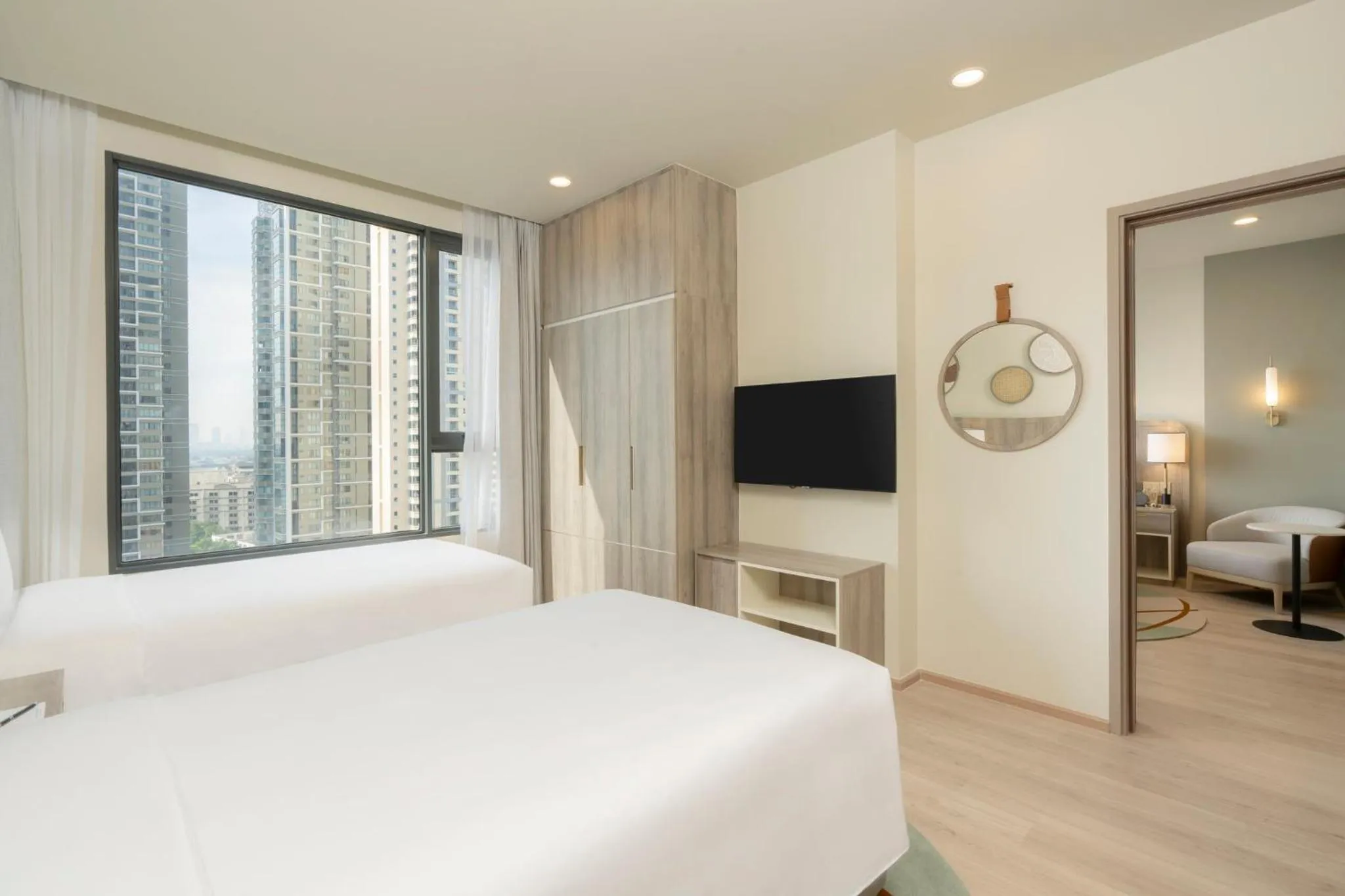 Photo of the whole room, Bed in Staybridge Suites Bangkok Sukhumvit by IHG