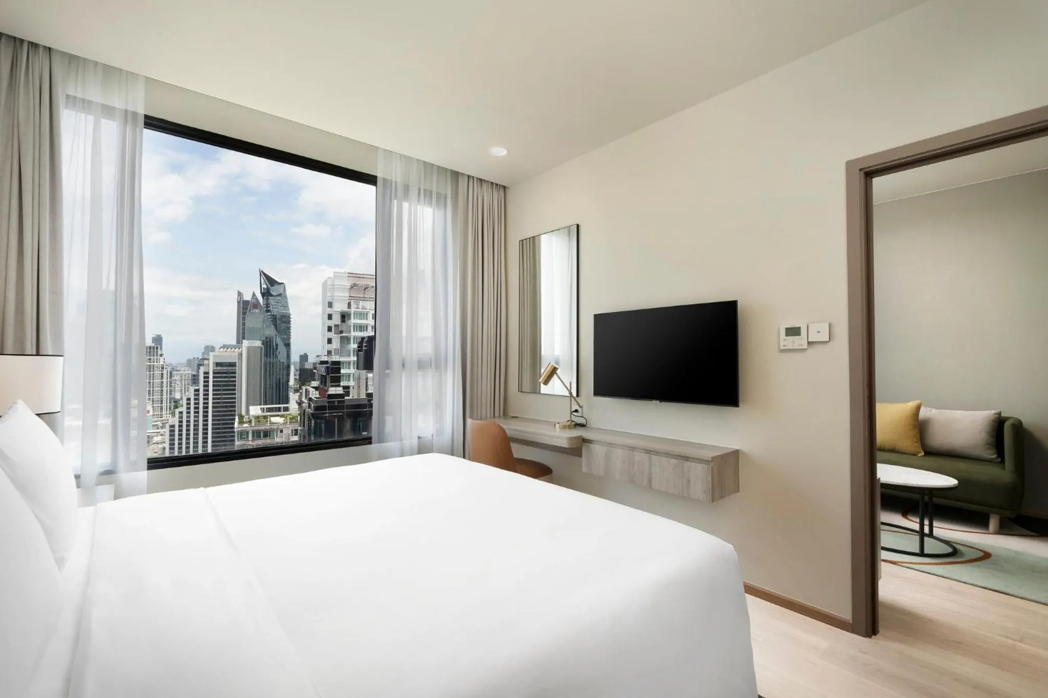 Photo of the whole room, Bed in Staybridge Suites Bangkok Sukhumvit by IHG
