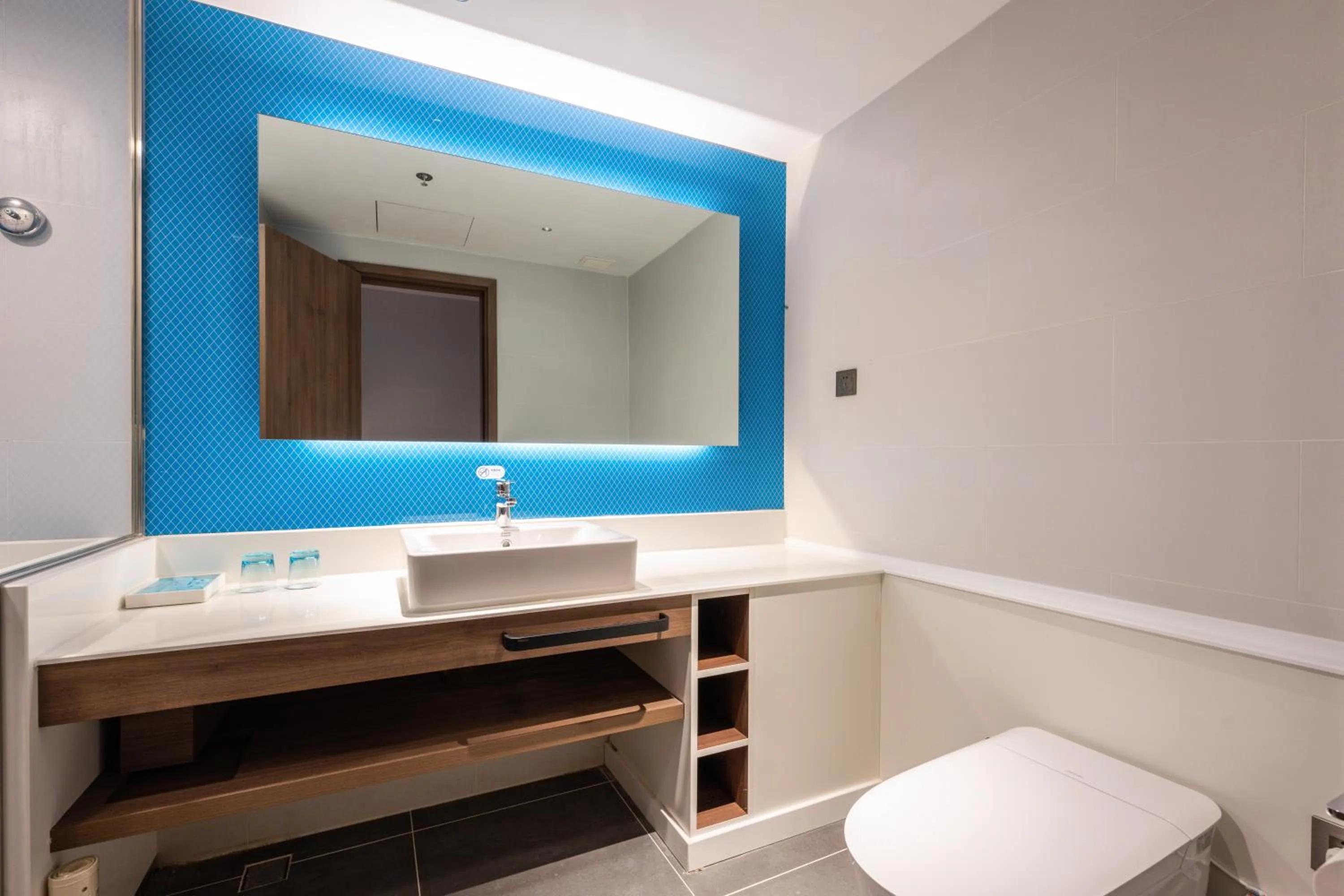 Bedroom in Holiday Inn Express Xinji City Center by IHG