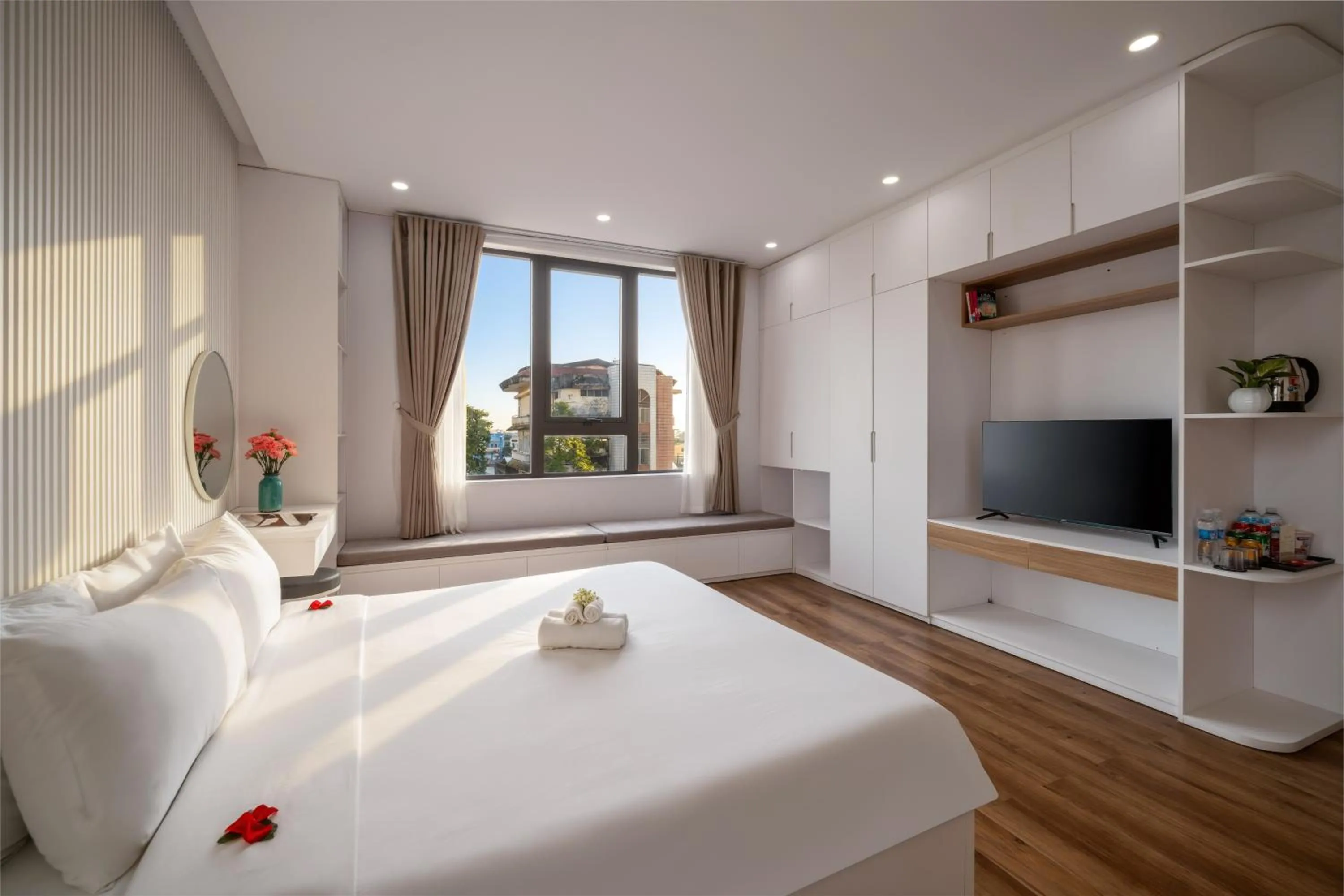 Bedroom, Bed in KLY Hotel